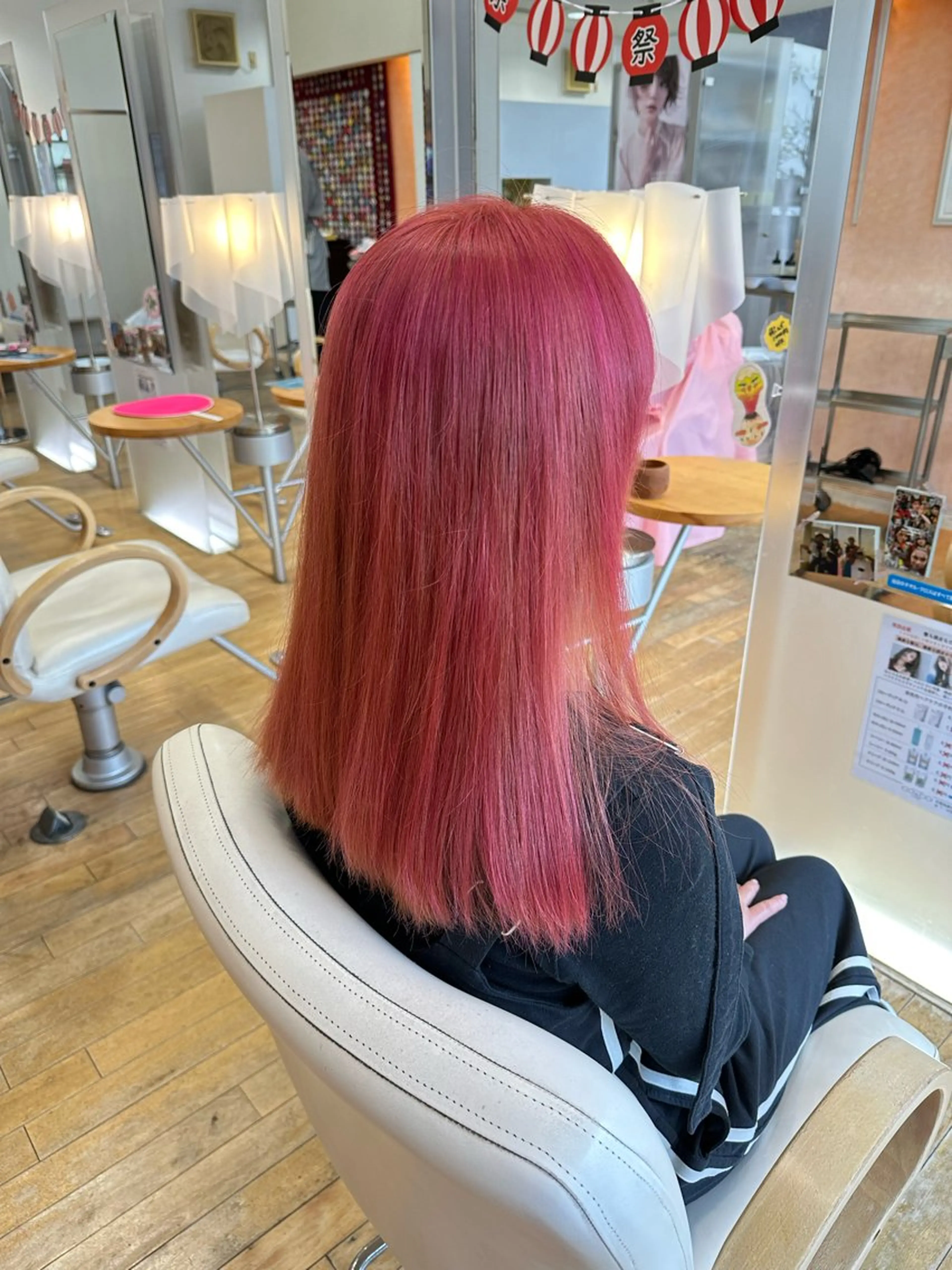カラー 山本 瑠華のヘアスタイル