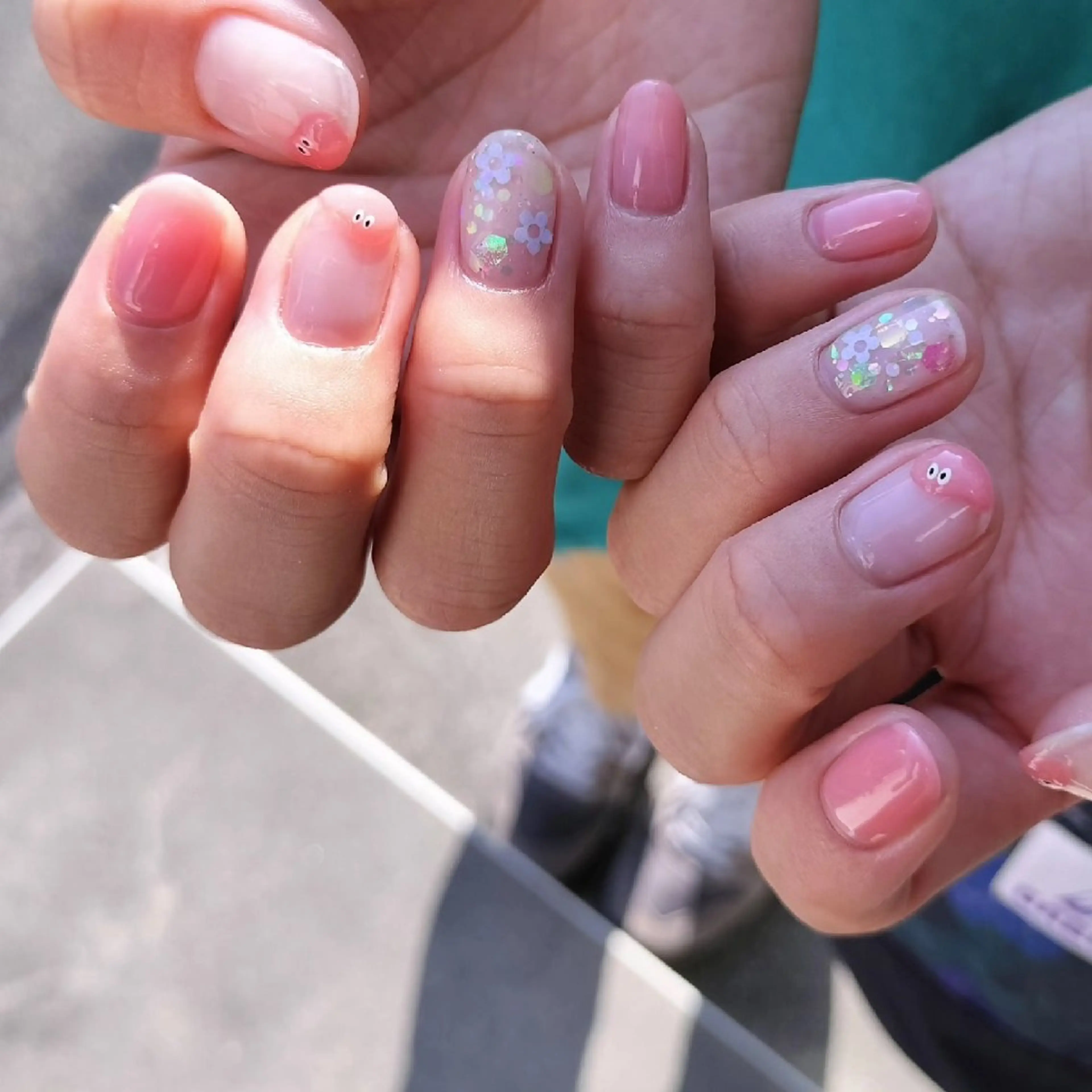 ネイル rokunana 佐野のネイルデザイン