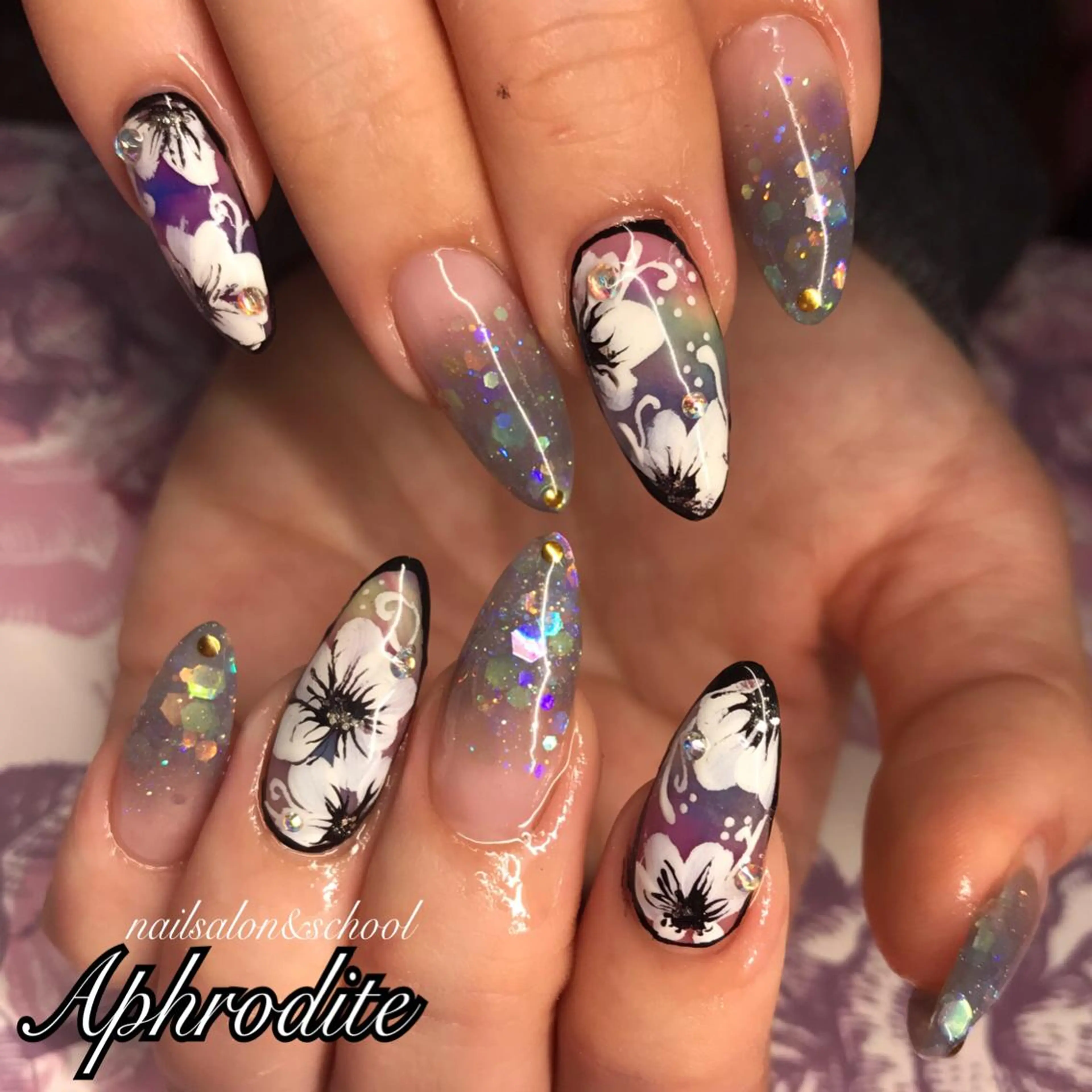 ネイル アートネイル スカルプネイル APHRODITE Nagisaのネイルデザイン