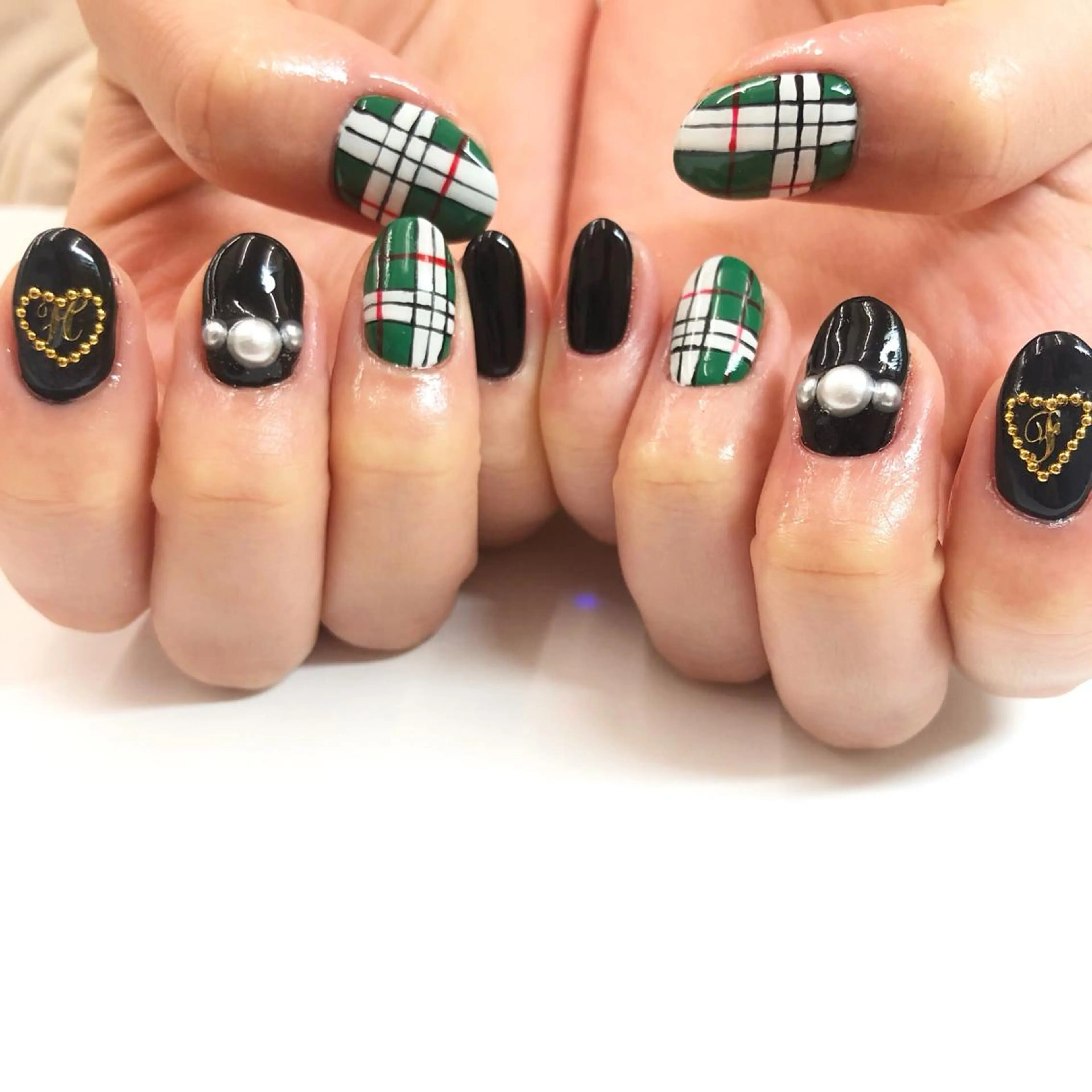 ネイル ハンドネイル フットネイル Minami 🍓のネイルデザイン