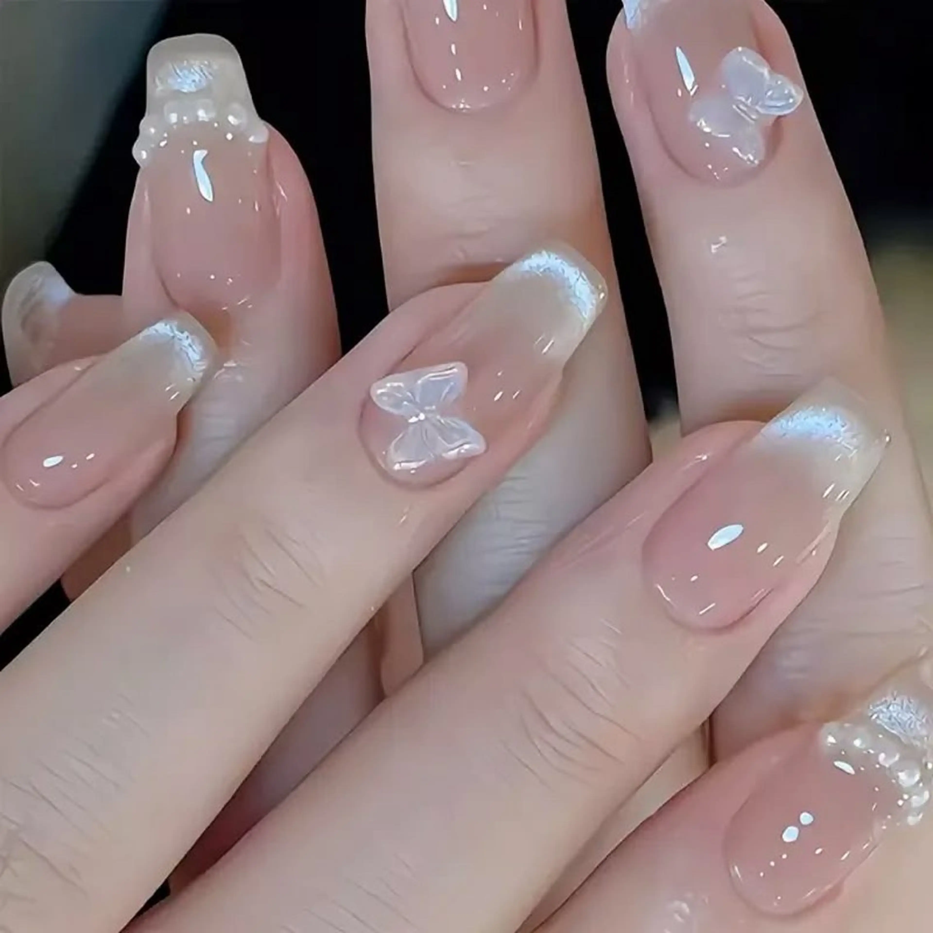 ネイル フレンチネイル マグネットネイル マグネットフレンチ ハンドネイル ANA.CHUO NAILSのネイルデザイン