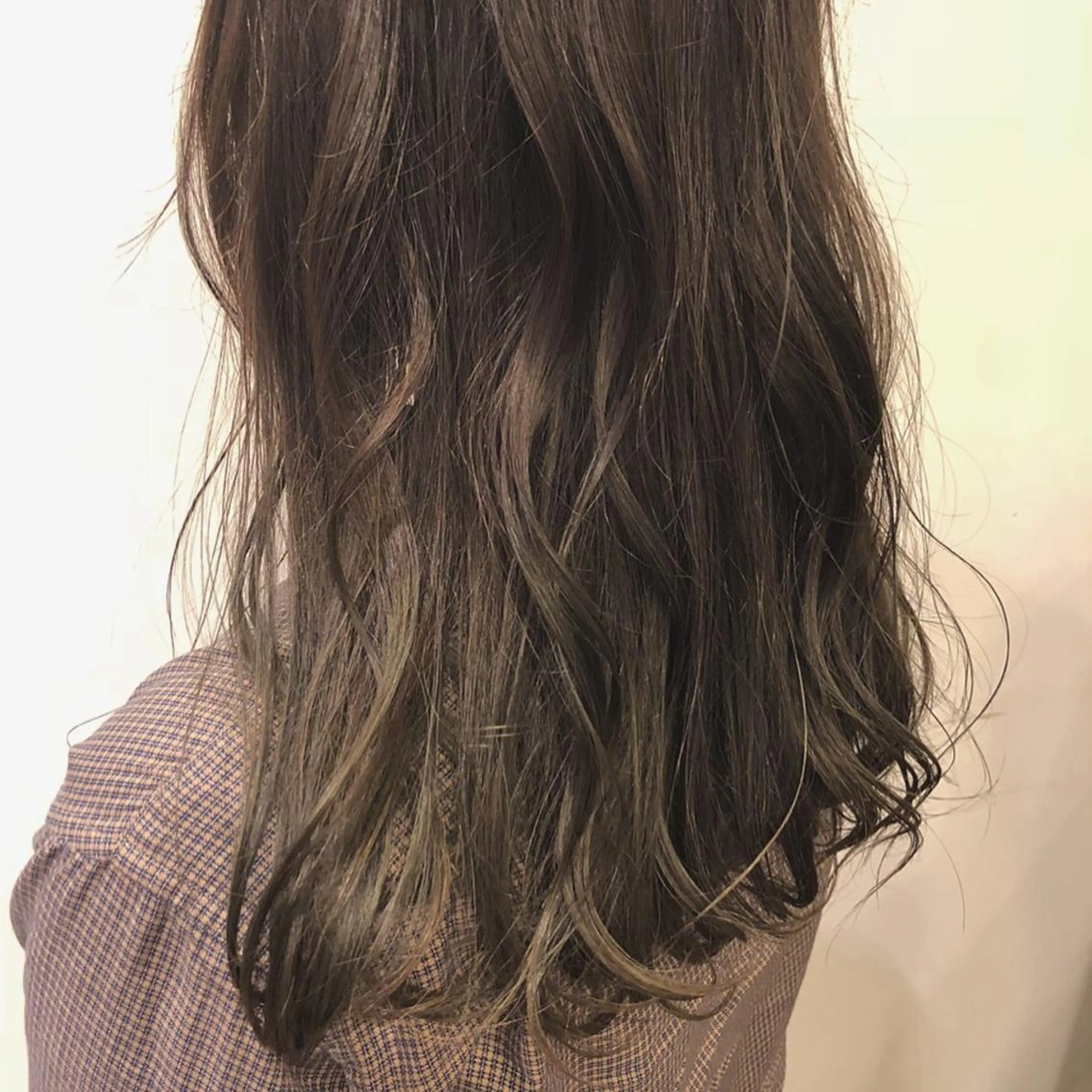 セミロング カラー アライフ所属・牧田 真衣のヘアスタイル