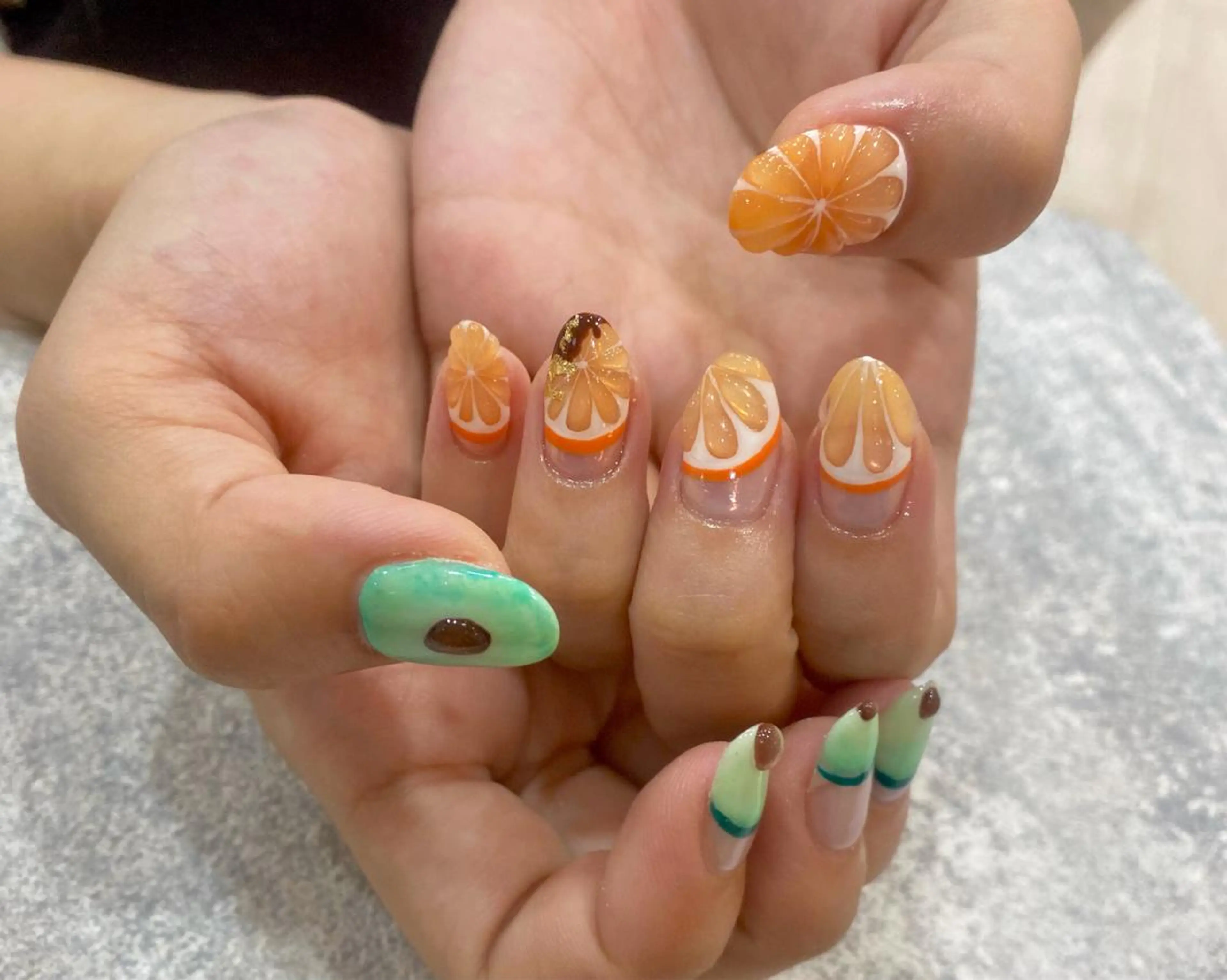 ネイル 持ち込み 安藤 彩乃のネイルデザイン