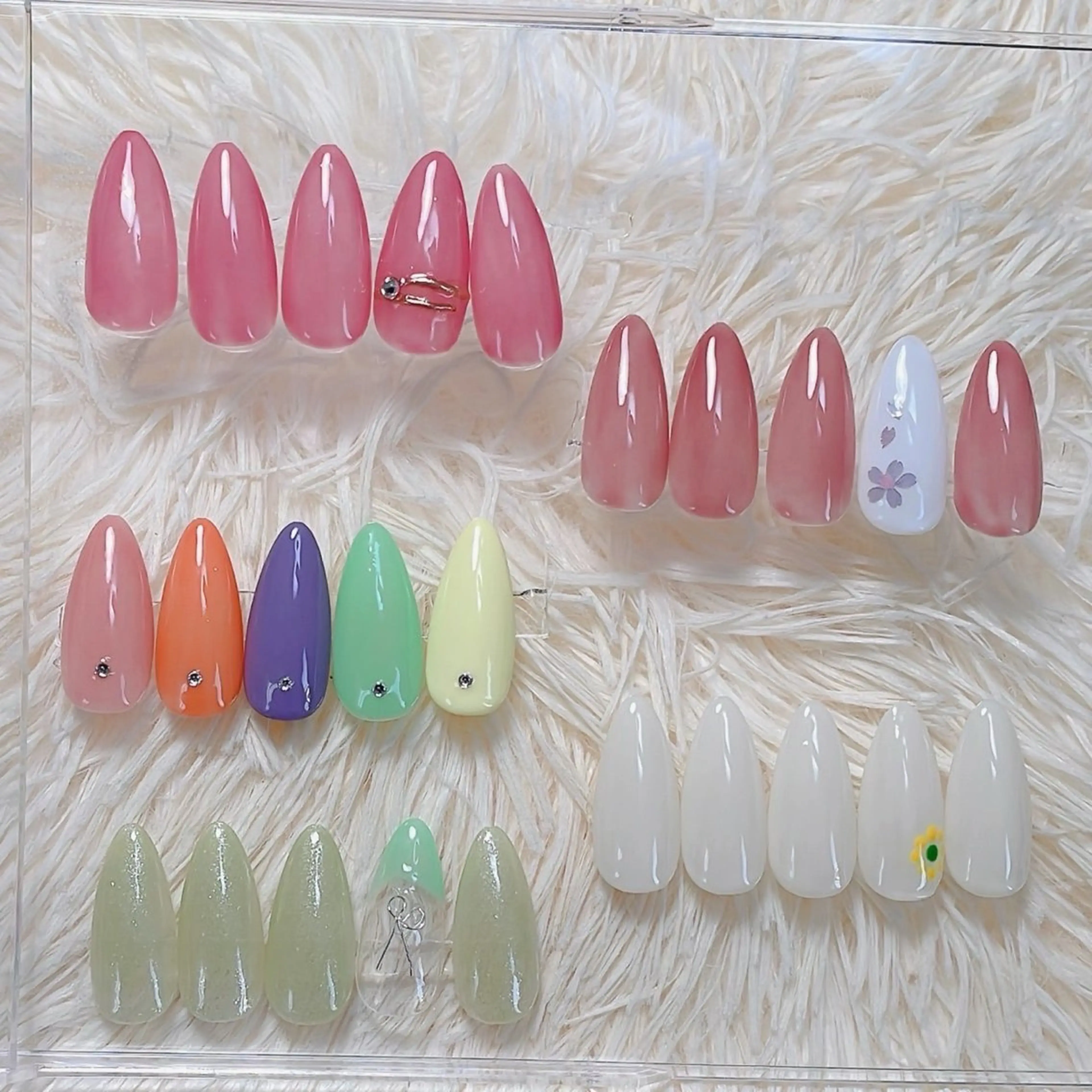 ネイル シンプルネイル ハンドネイル ネイルサロン leafyのネイルデザイン