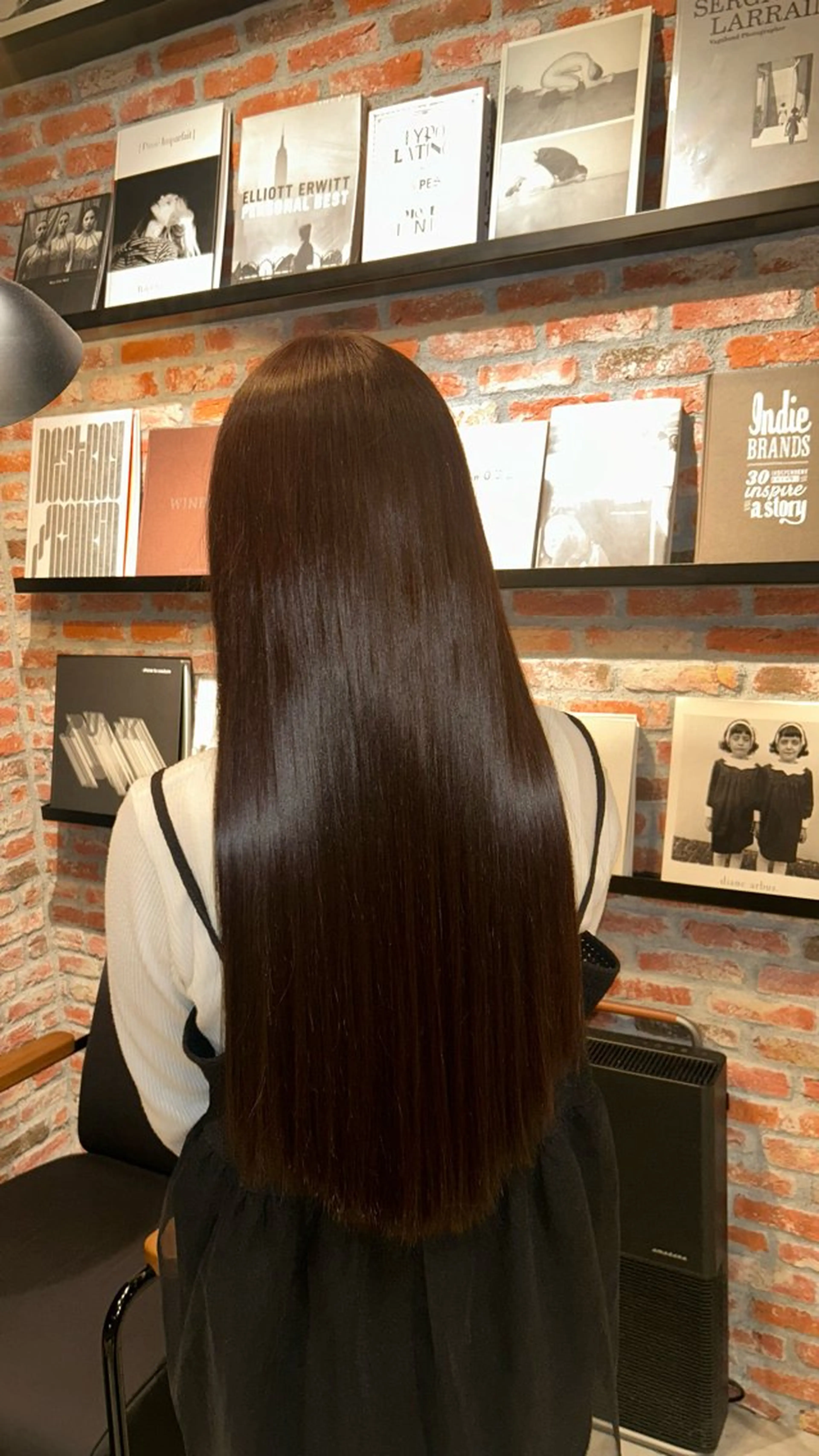 ロング カラー organic＋atelier所属・rio ブリーチカラーのヘアスタイル