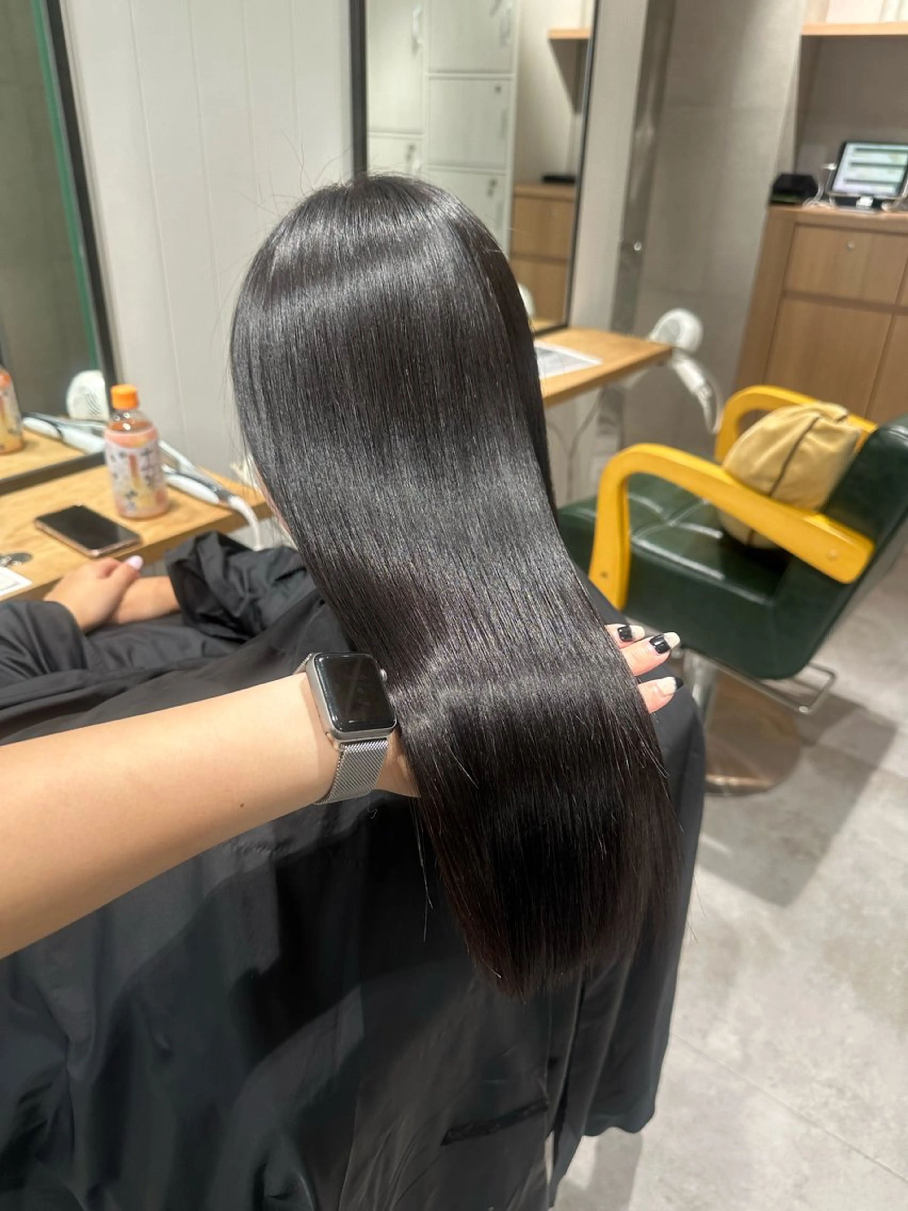 セミロング カット トリートメント 髪質改善 イオリのヘアスタイル