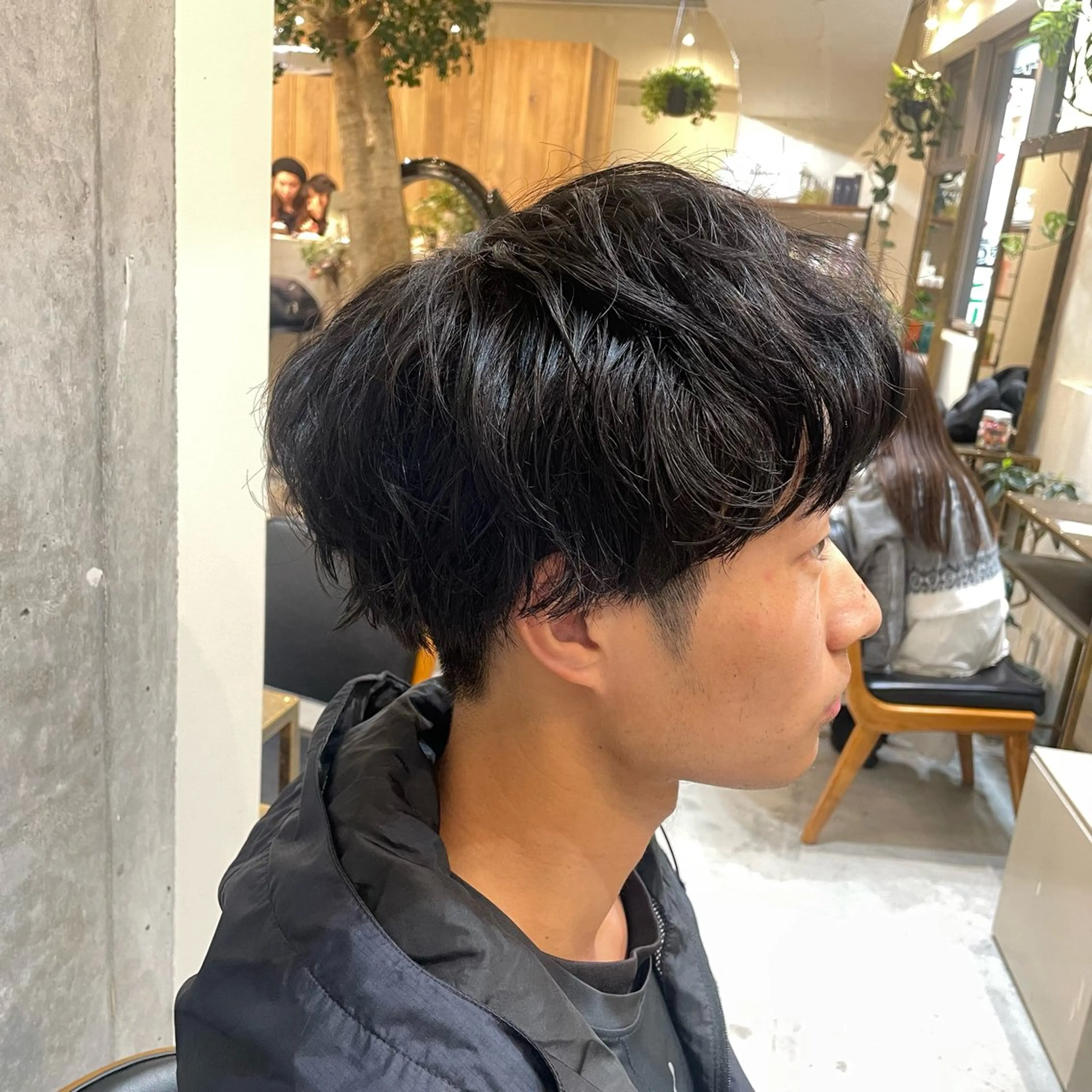 パーマ メンズ メンズパーマ ニュアンスパーマ レイヤーカット大人気 💛吉田百花のヘアスタイル