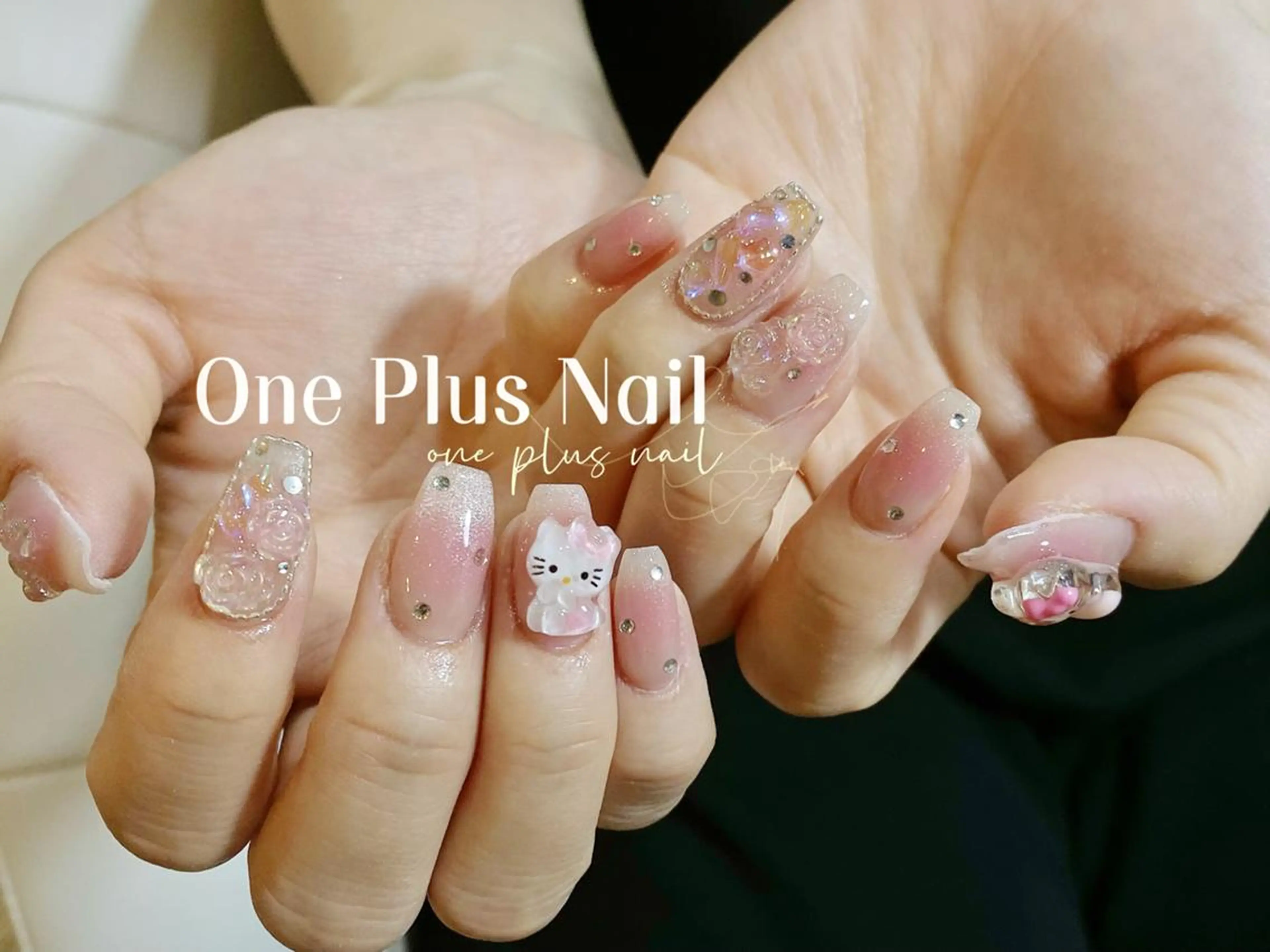 ネイル ハート キラキラネイル 韓国ネイル ロングネイル 持ち込み One Plus Nail Salonのネイルデザイン