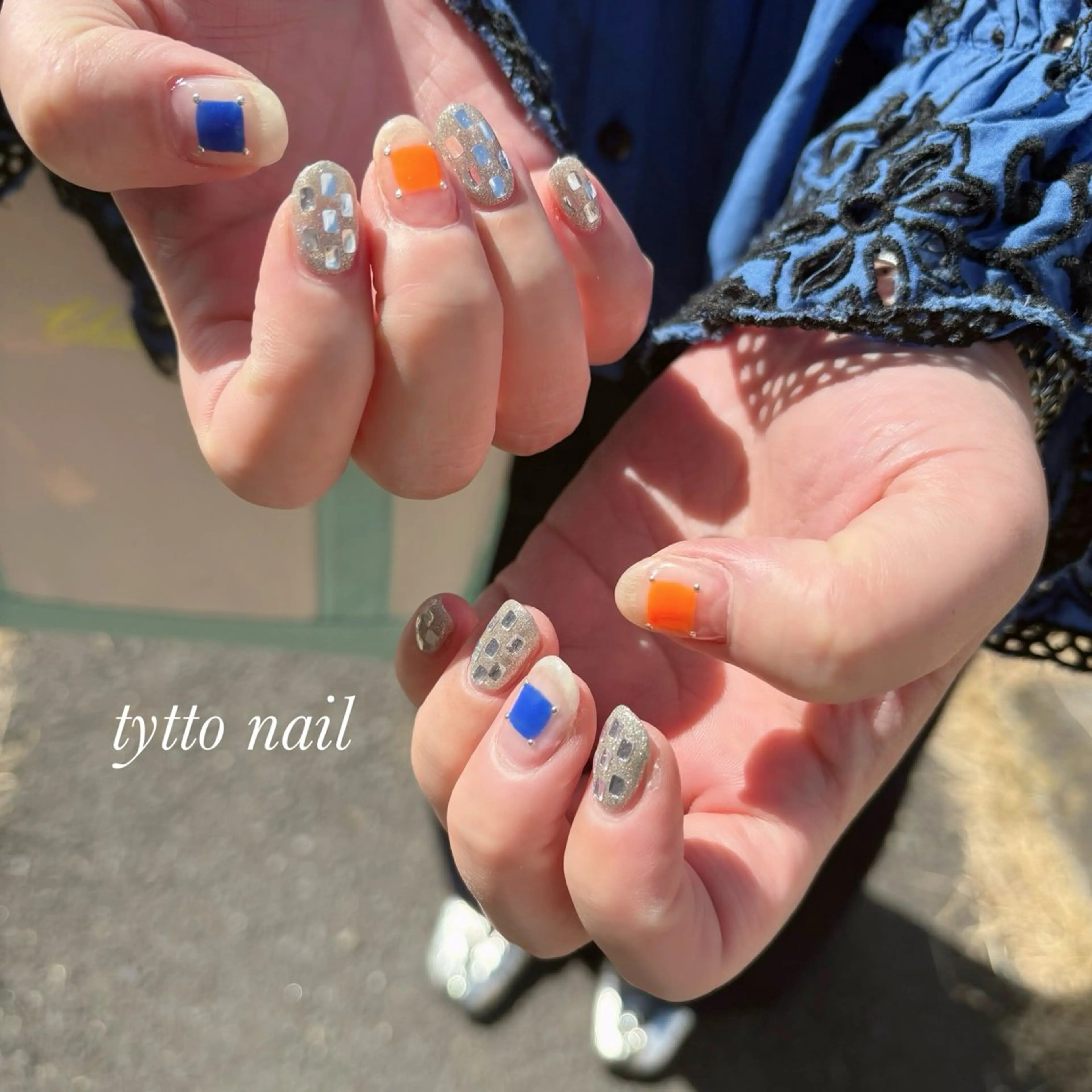 ネイル ブルー フラッシュネイル ホログラムネイル ラメ(グリッター) オフィスネイル ハンドネイル tytto nail ❤︎‪‪eri‪‪のネイルデザイン