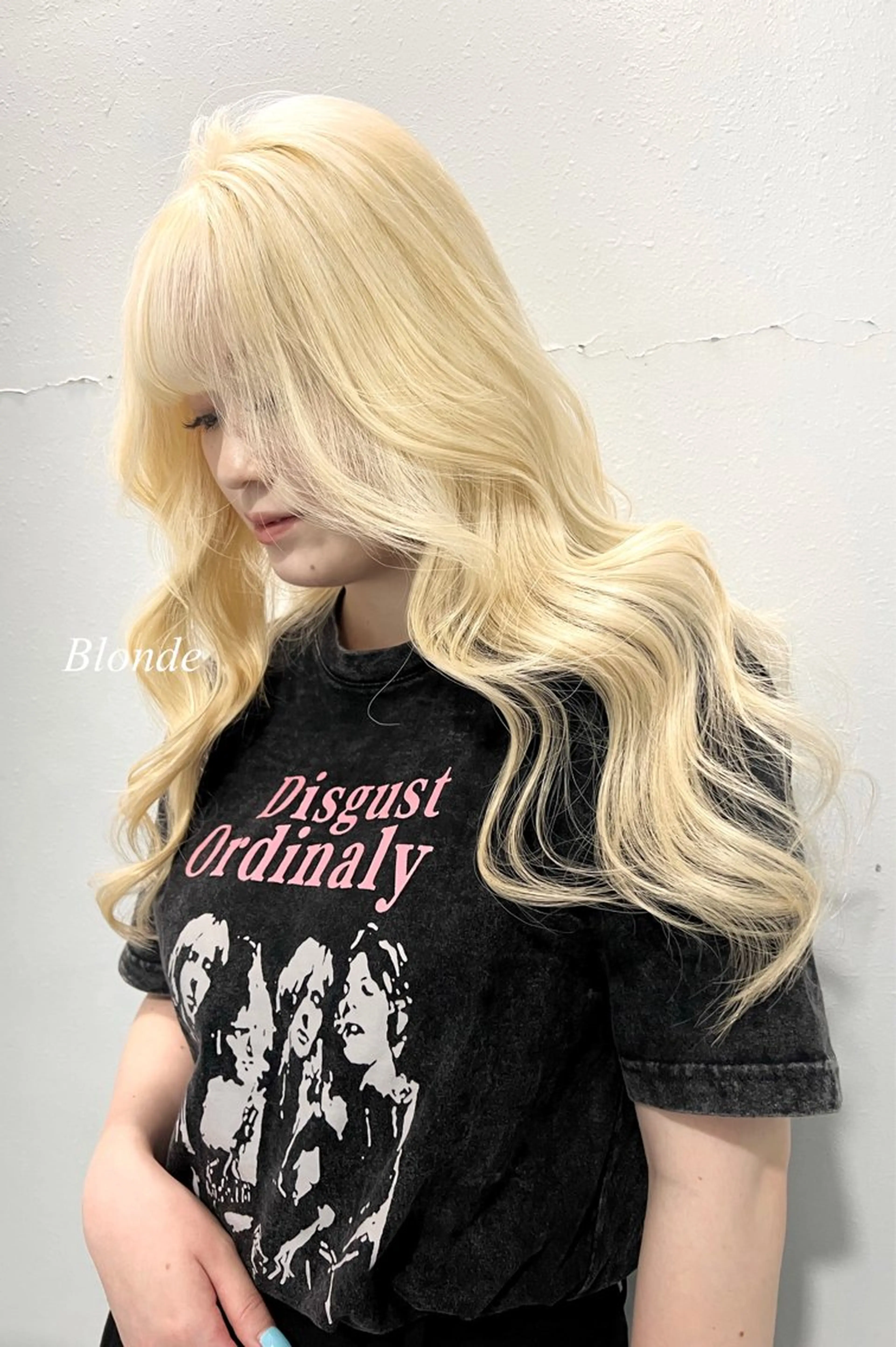 ロング カラー シールエクステ ハイトーンカラー エクステ ヘアカラー トリートメント シールエクステ特化 ハイトーン、NANAのヘアスタイル