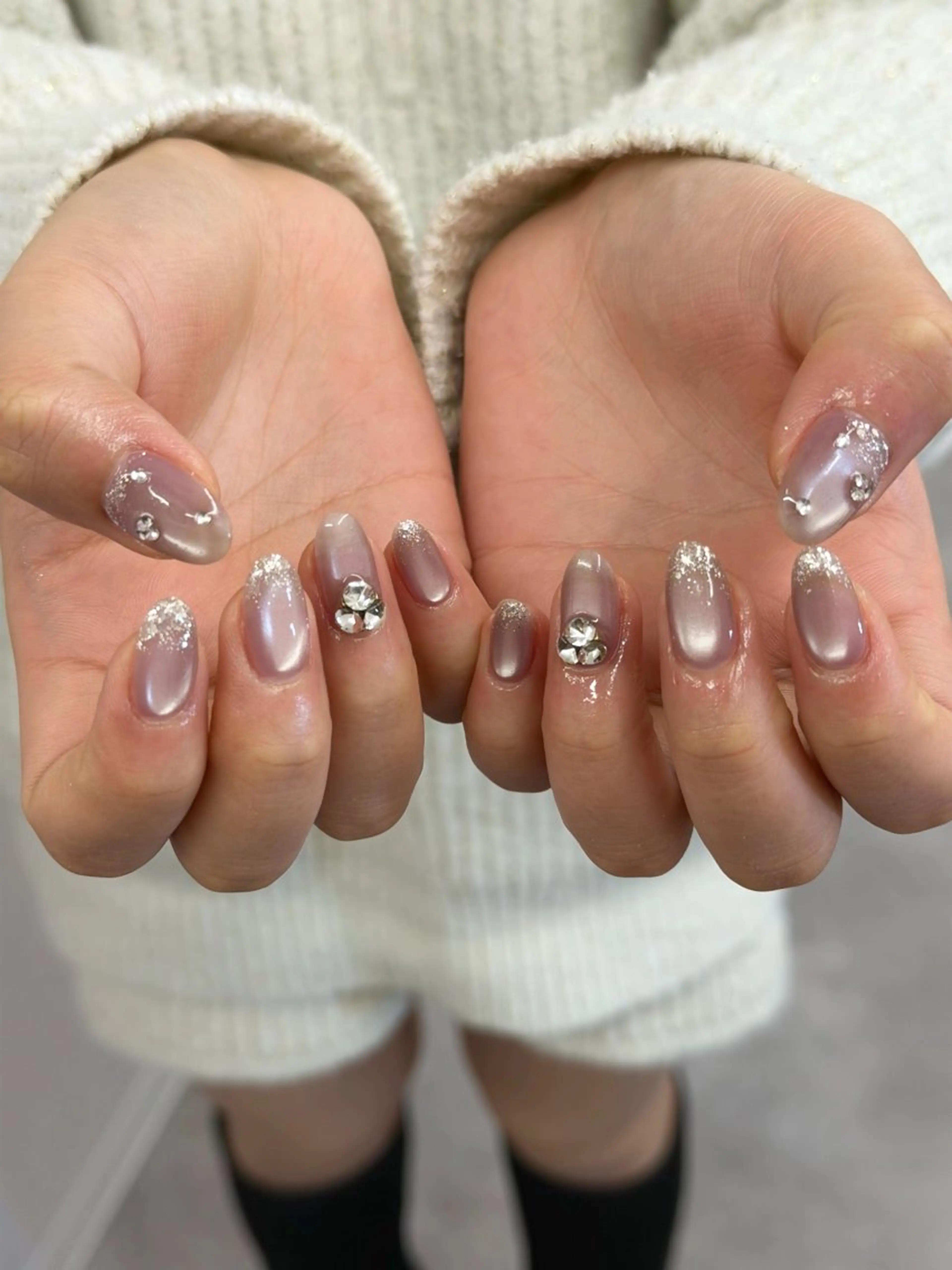 ネイル ジェルネイル キラキラネイル マグネットネイル ニュアンスネイル ワンカラーネイル ハンドネイル ハンドケア Bana_ Nailのネイルデザイン