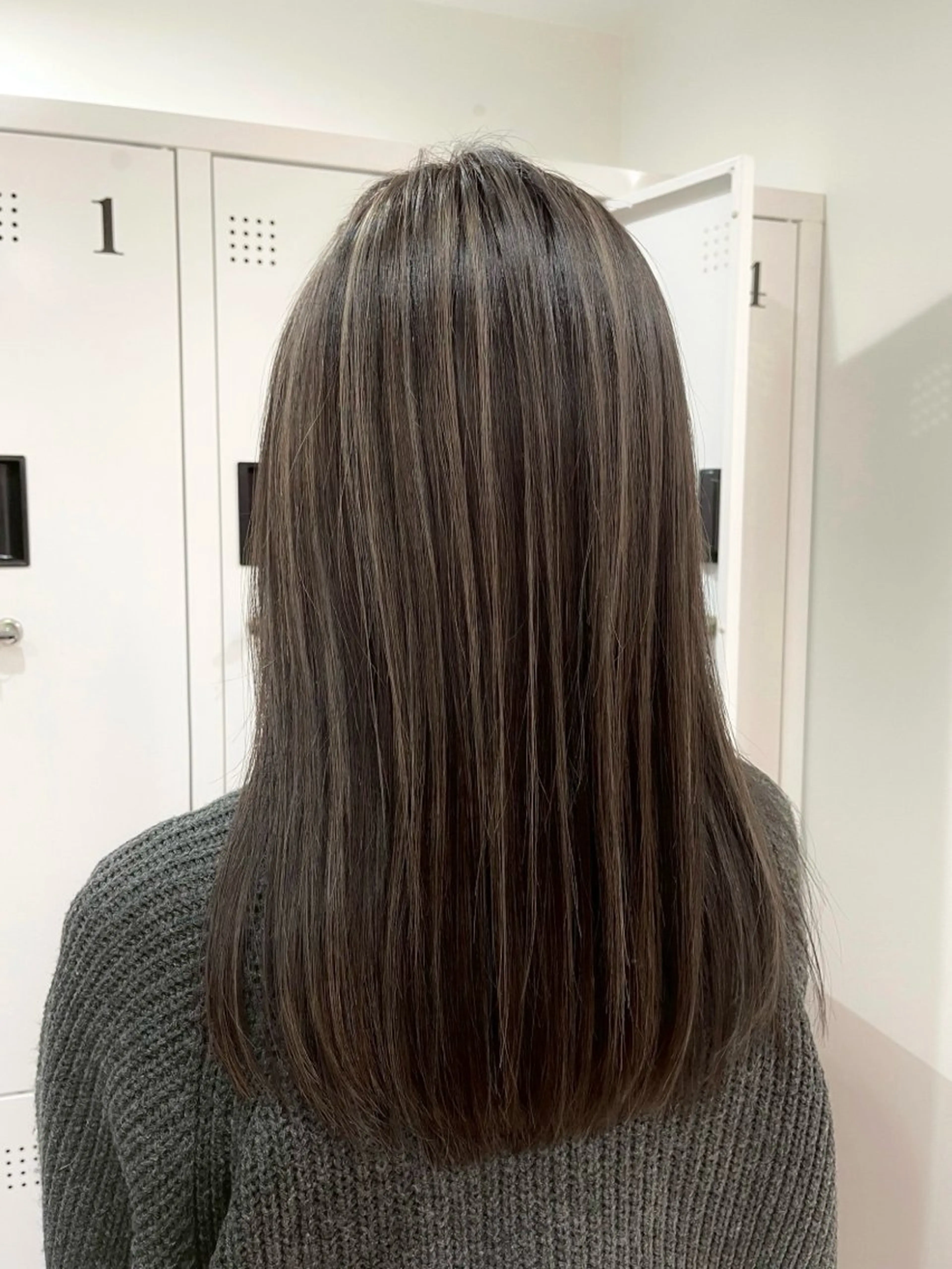 ロング sara/ハイライト ショート【蔵前】のヘアスタイル