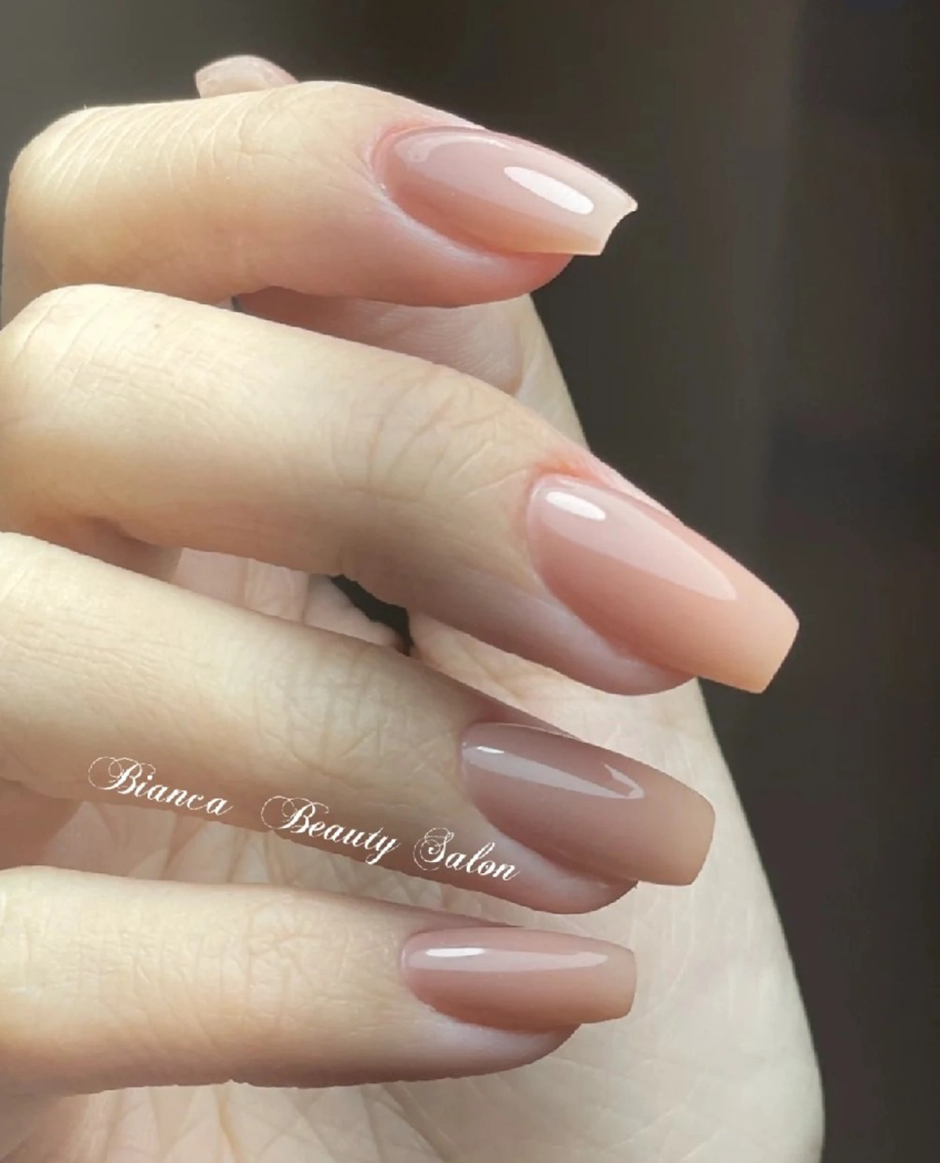 カラー ハンドネイル ハンドケア Bianca 大山のネイルデザイン