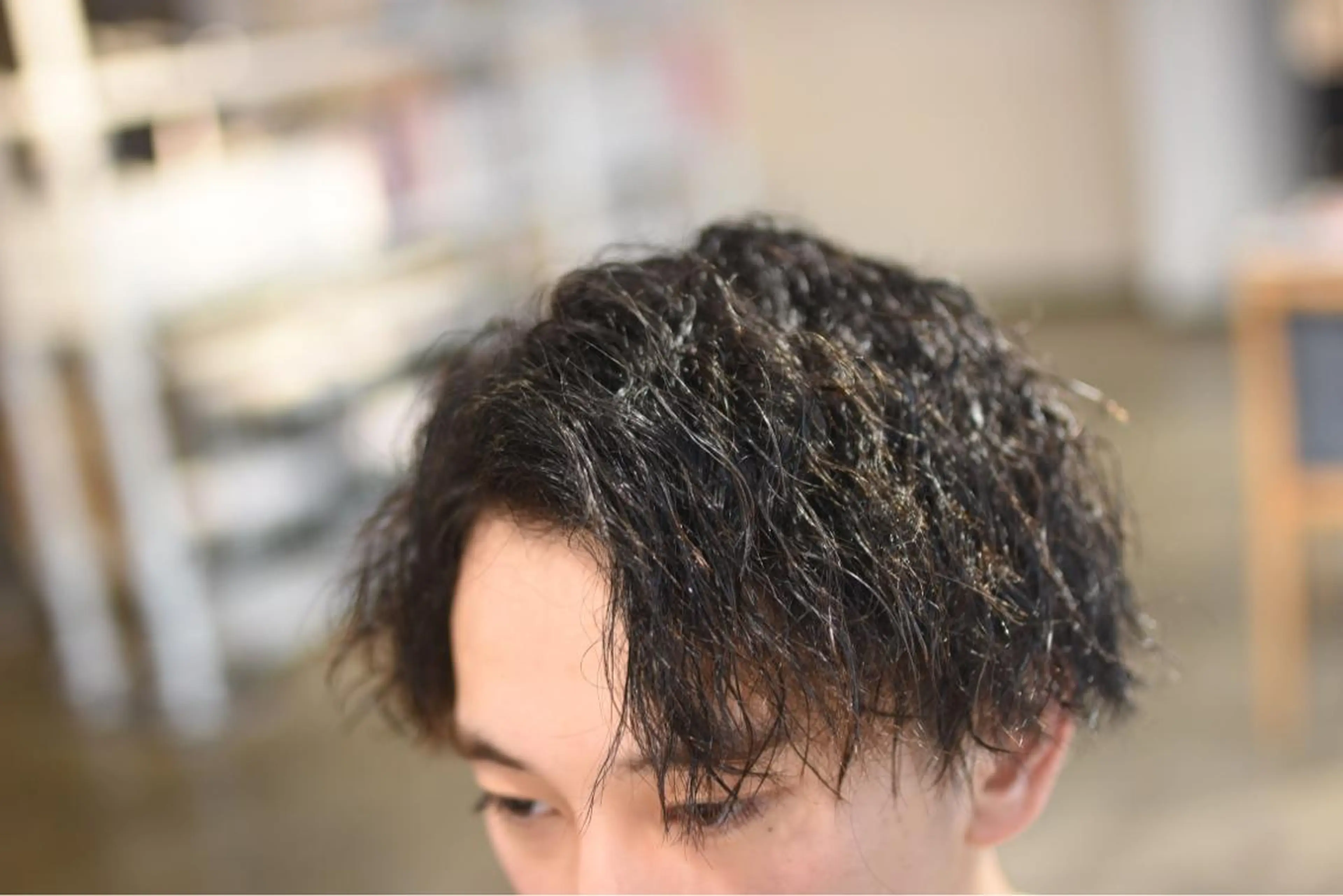 ショート パーマ メンズ メンズパーマ メンズツイストパーマ ツイストパーマ 【メンズ職人】 ✂️佐藤友のヘアスタイル