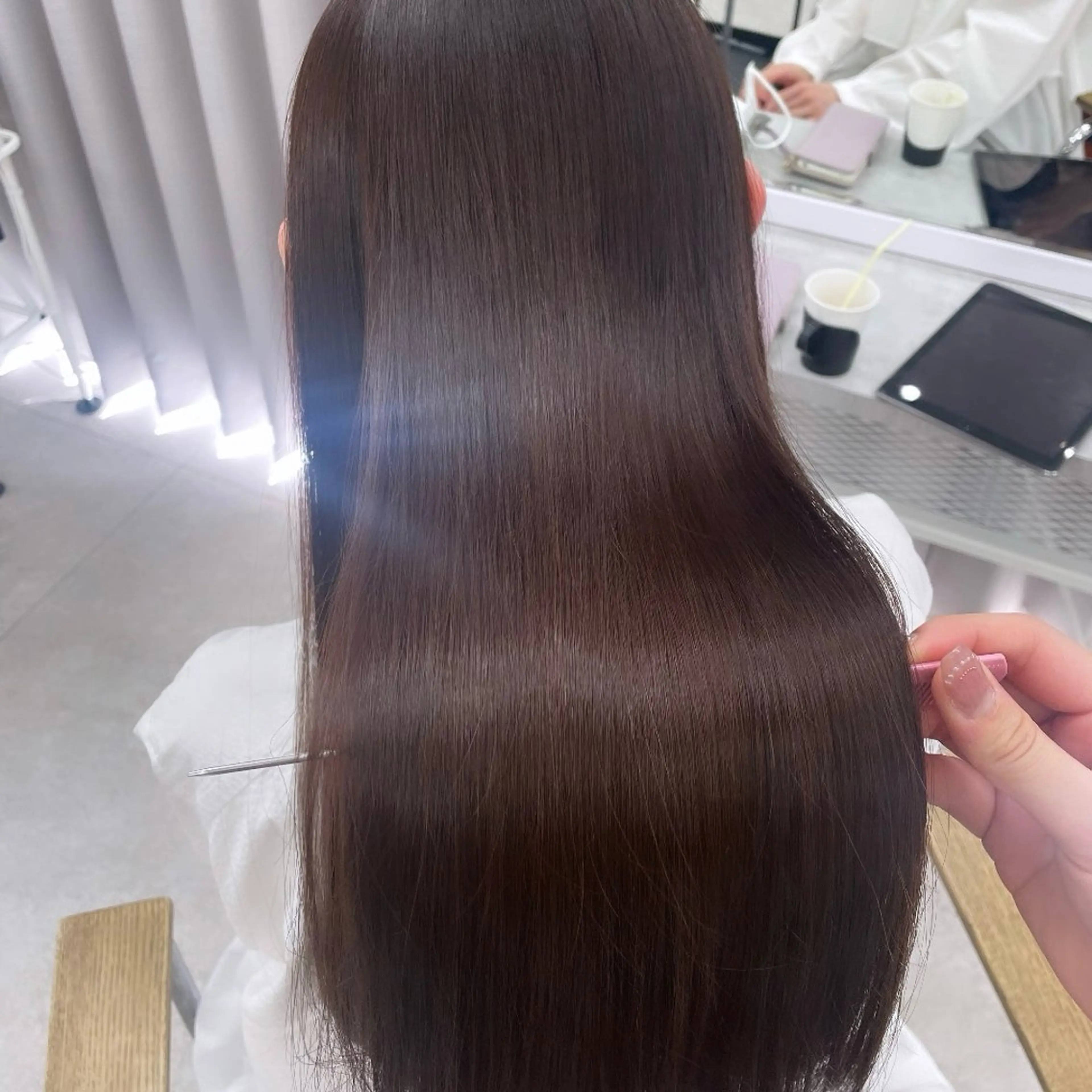 ロング チョコレートブラウン 顔まわり🎀ピンク 💖ゆうなのヘアスタイル