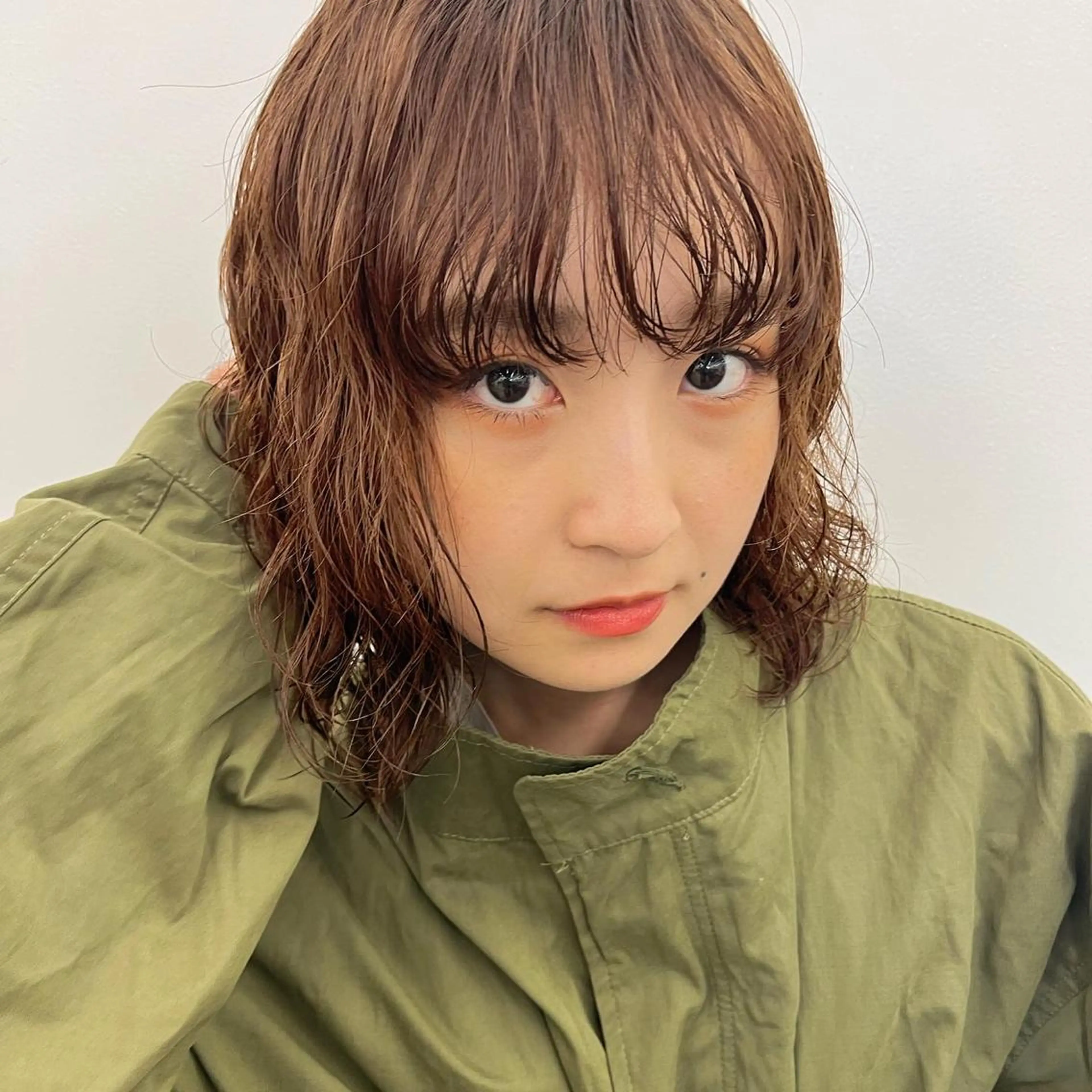 ミディアム ミディアムパーマ オレンジブラウン ピンクブラウン ボブ 顔周りカット ヘアカラー トリートメント 🌱ボブ/レイヤー/ ベージュ/あやみ✨のヘアスタイル
