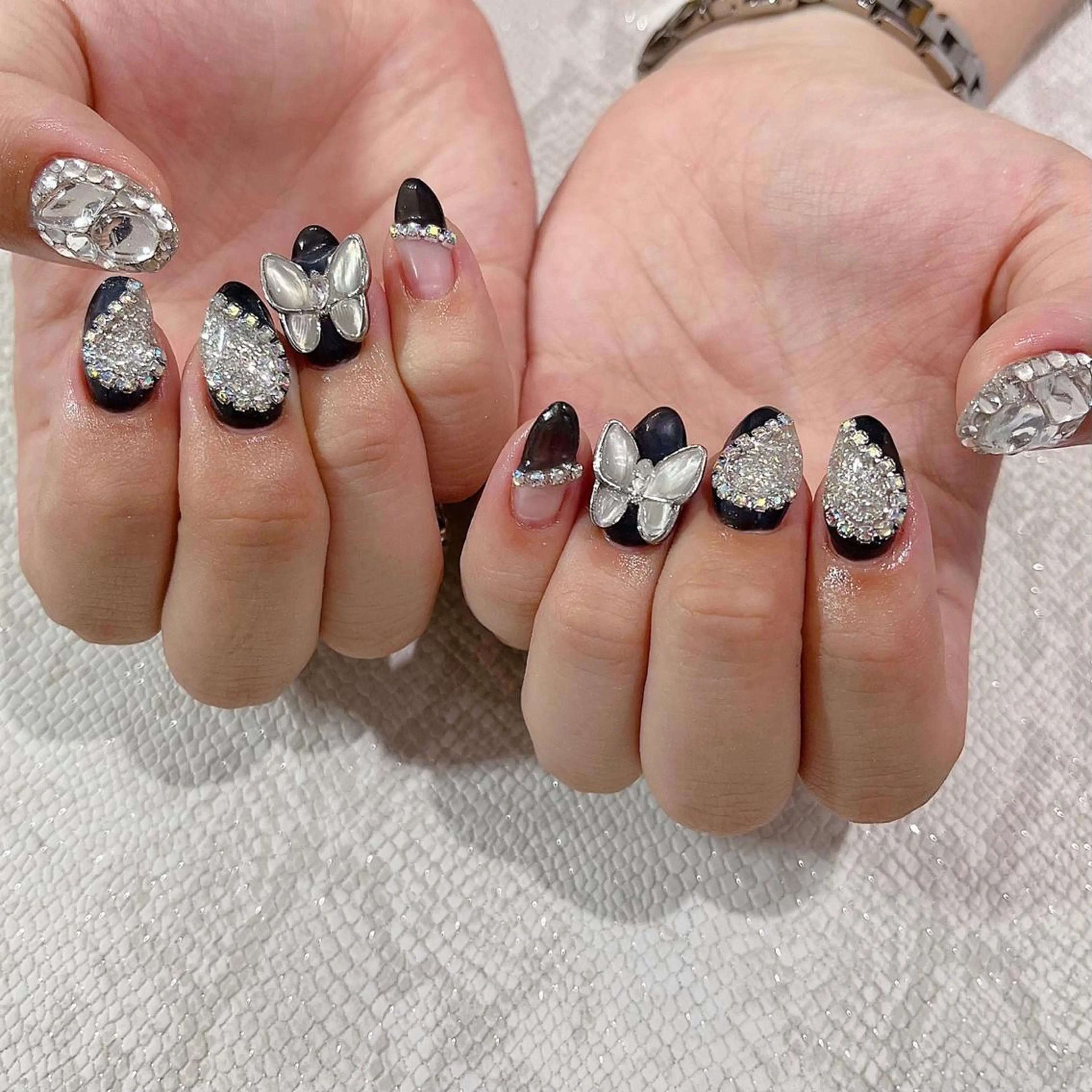 セミロング カラー パーマ ヘアアレンジ メンズ キッズ ネイル マツエク・マツパ アイブロウ メンズ韓国風 韓国風マツエク 韓国風ヘア オーロラネイル クリアネイル Salon Ｋのネイルデザイン