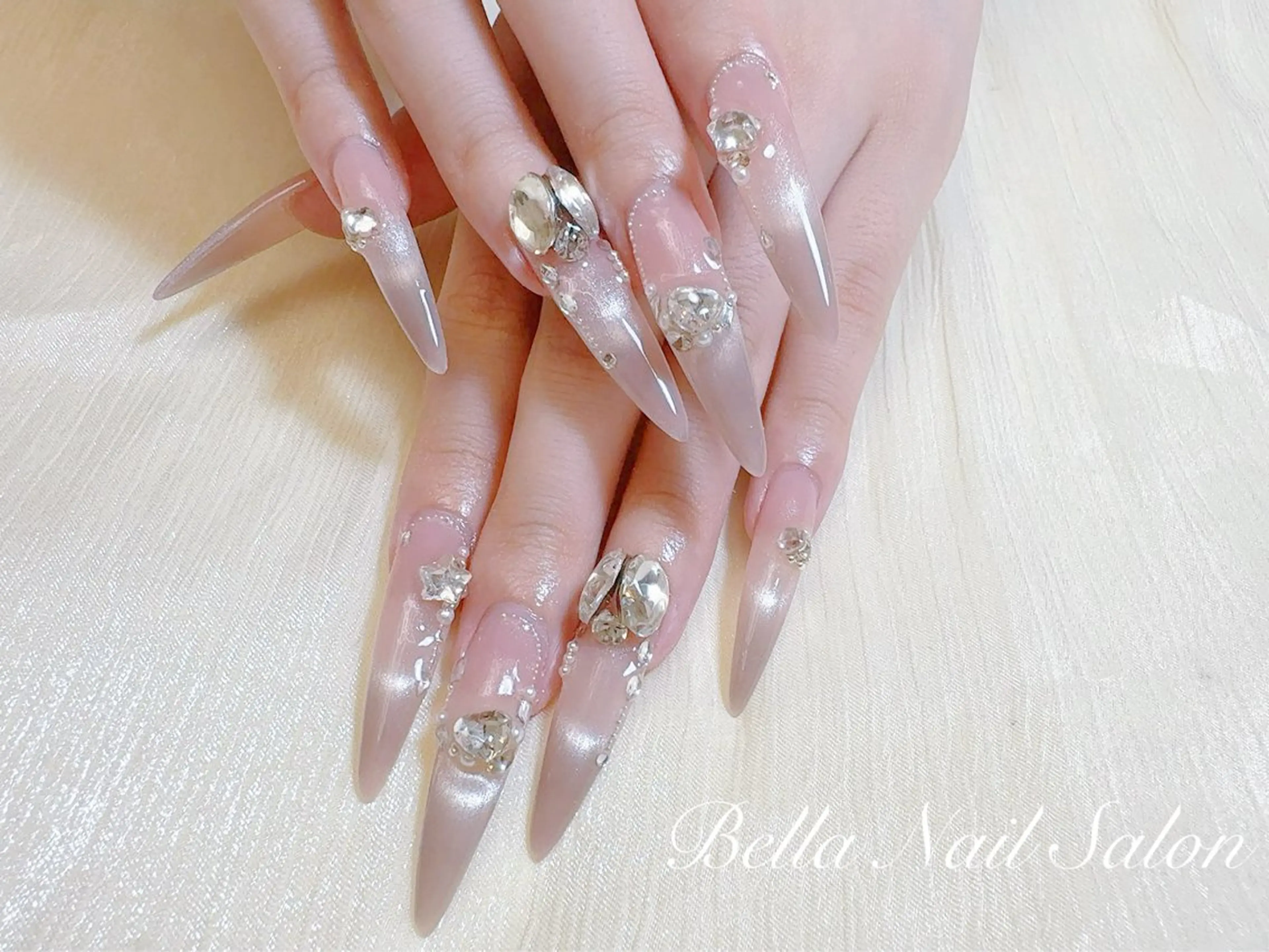 ネイル Bella Nail Salon 【パラジェル／フィルイン／長さ出し】所属・Bella Nail Salon NANAのネイルデザイン
