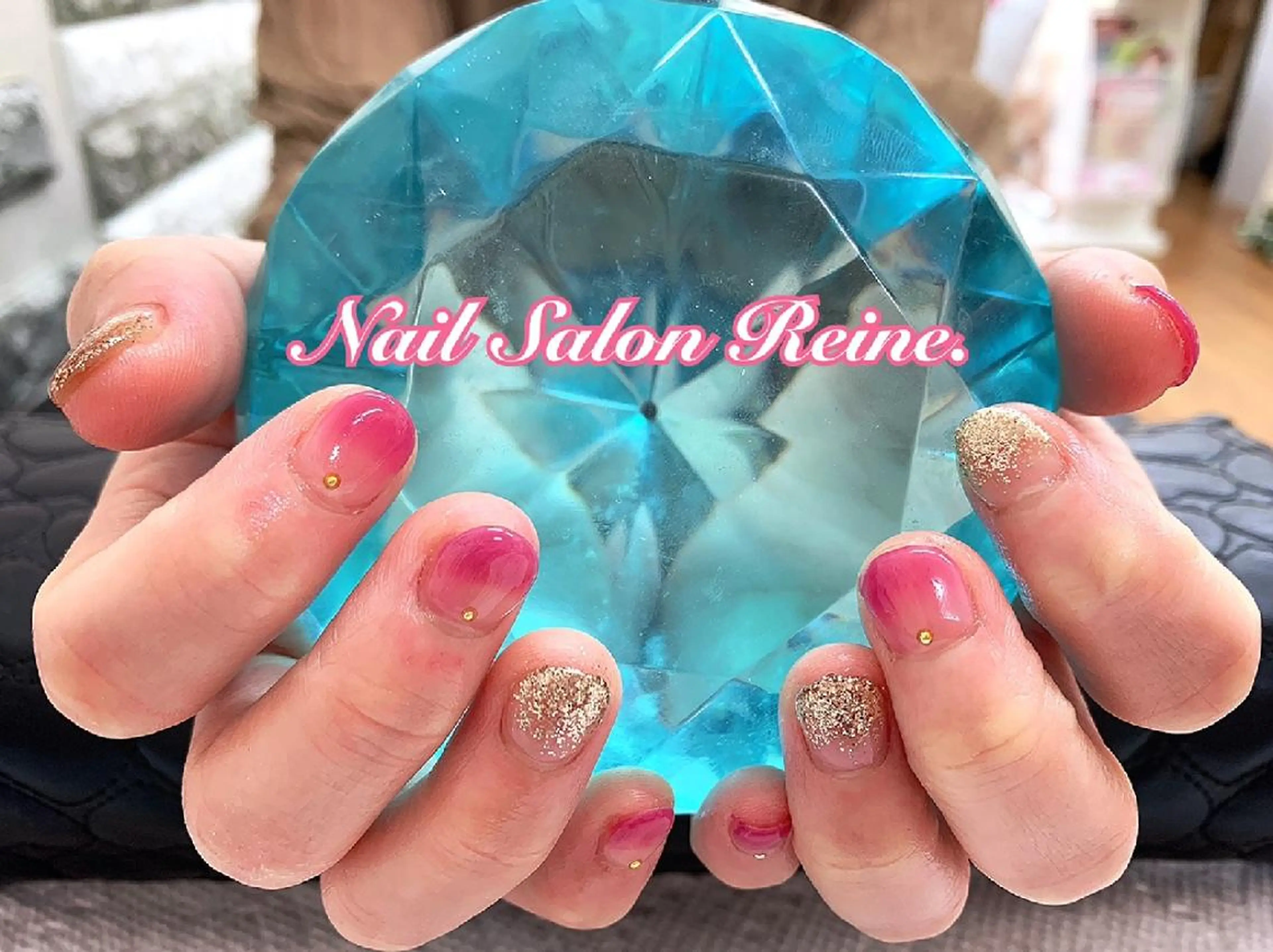 ネイル グラデーション キラキラネイル ラメ(グリッター) ショートネイル Nailsalon Reine所属・玉栄 伶奈のネイルデザイン