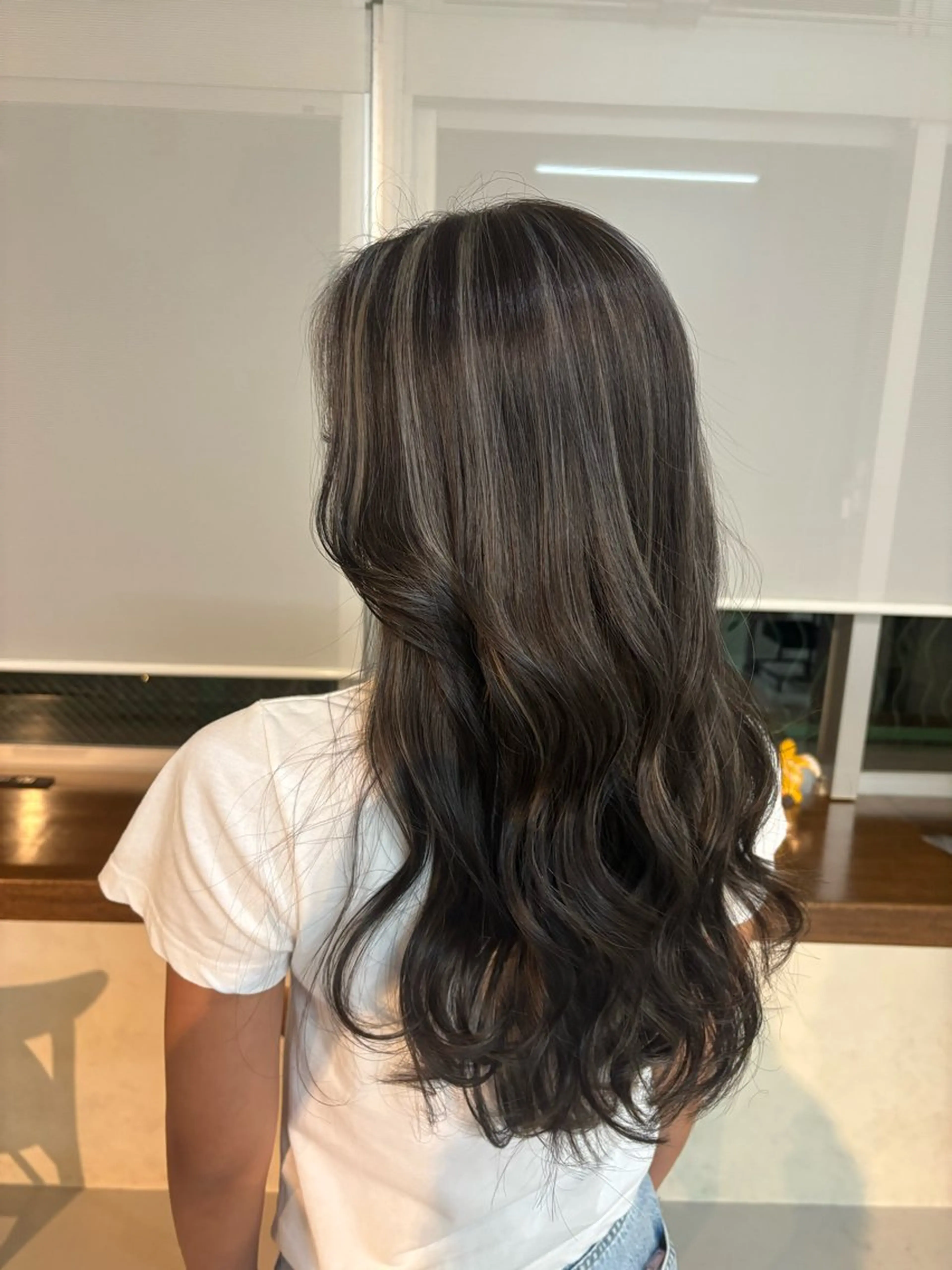 カラー ハイライトカラー ヘアカラー BUENAVISTA Norikaのヘアスタイル