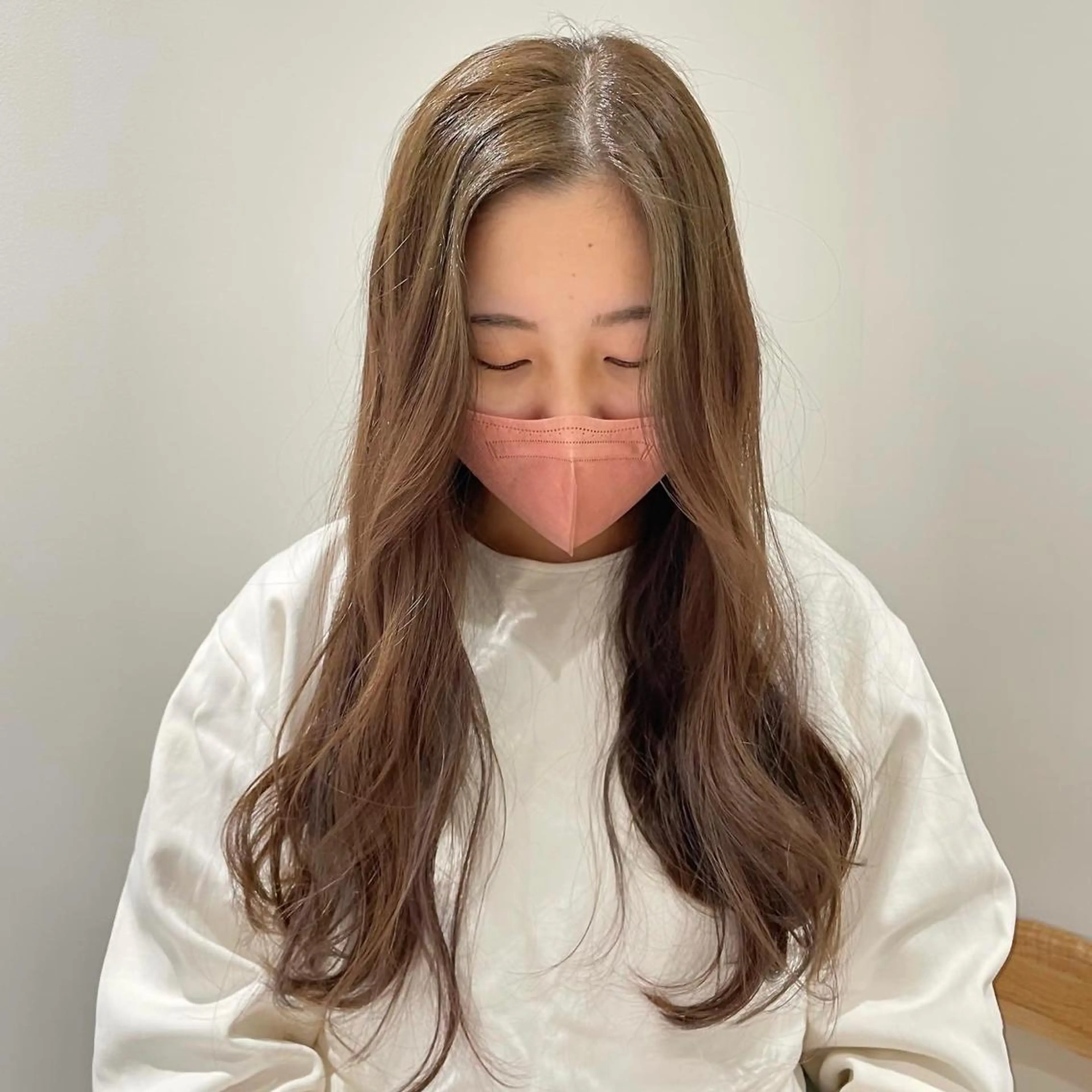 ロング カラー ベージュカラー ブリーチ イルミナカラー ブリーチなしカラー GO TODAY 新宿Aura店所属・ベージュ🤎透明感 カラー🤎anriのヘアスタイル