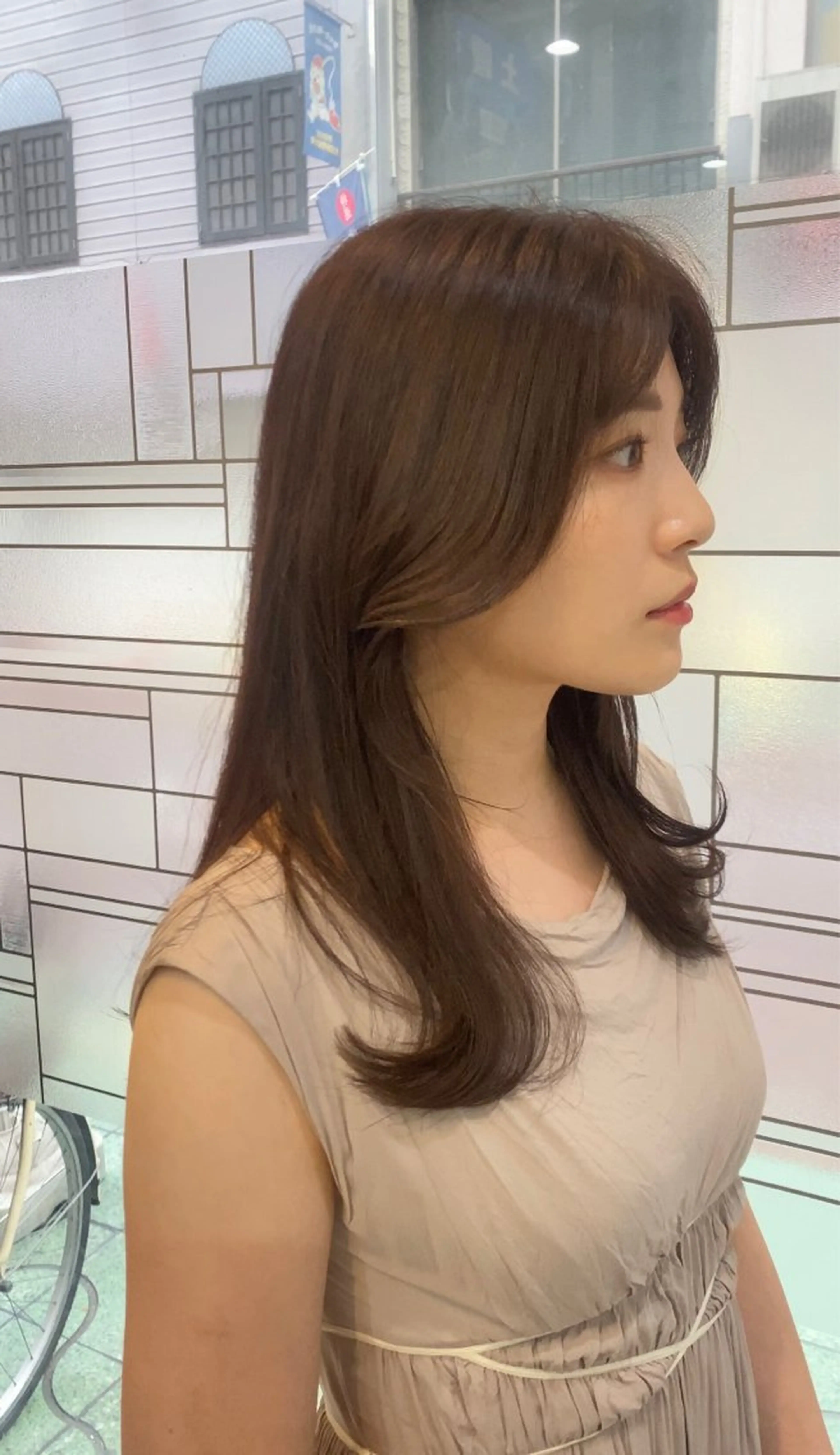 ミディアム 韓国風ヘア カット ヘアカラー トリートメント トップスタイリスト 江口 稜亮のヘアスタイル