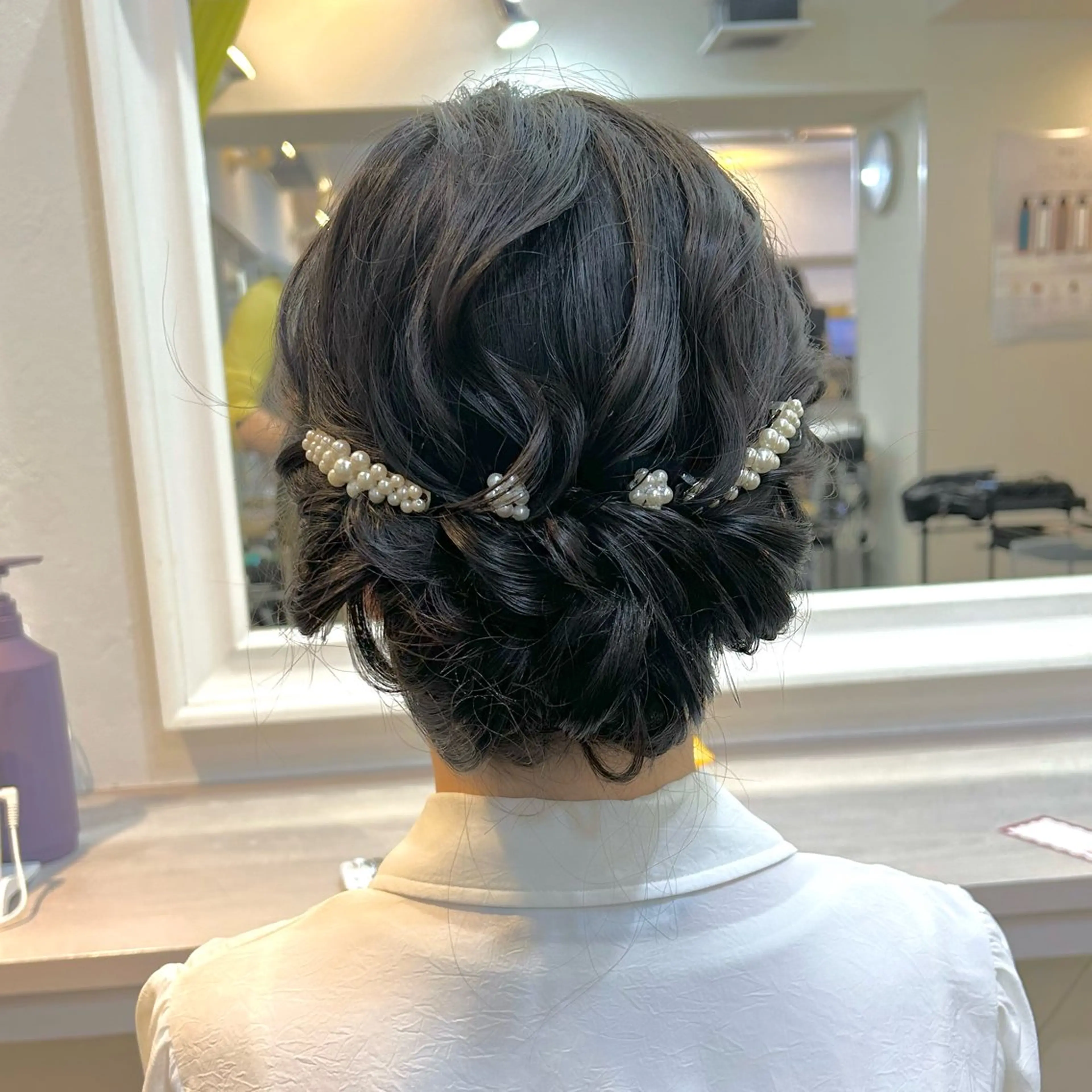 ミディアム ヘアアレンジ ボブ くびれヘア 顔周りカット 髪質改善 韓国風ヘア ヘアセット ブリーチなしベージュ /ヘアセット/ミユのヘアスタイル
