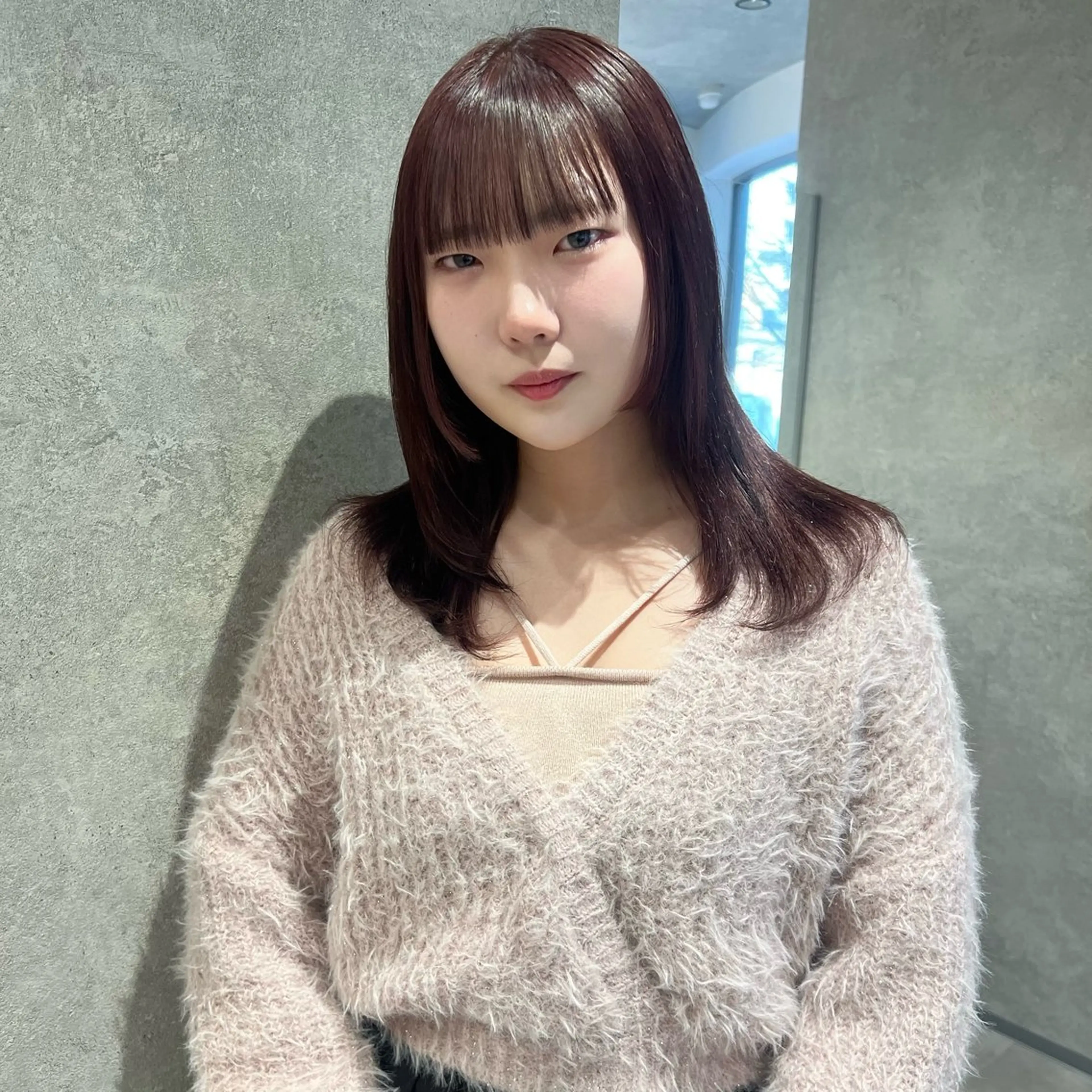 セミロング 姫カット カット ヘアカラー トリートメント AI TOKYO S所属・mizuki 【韓国レイヤー】のヘアスタイル