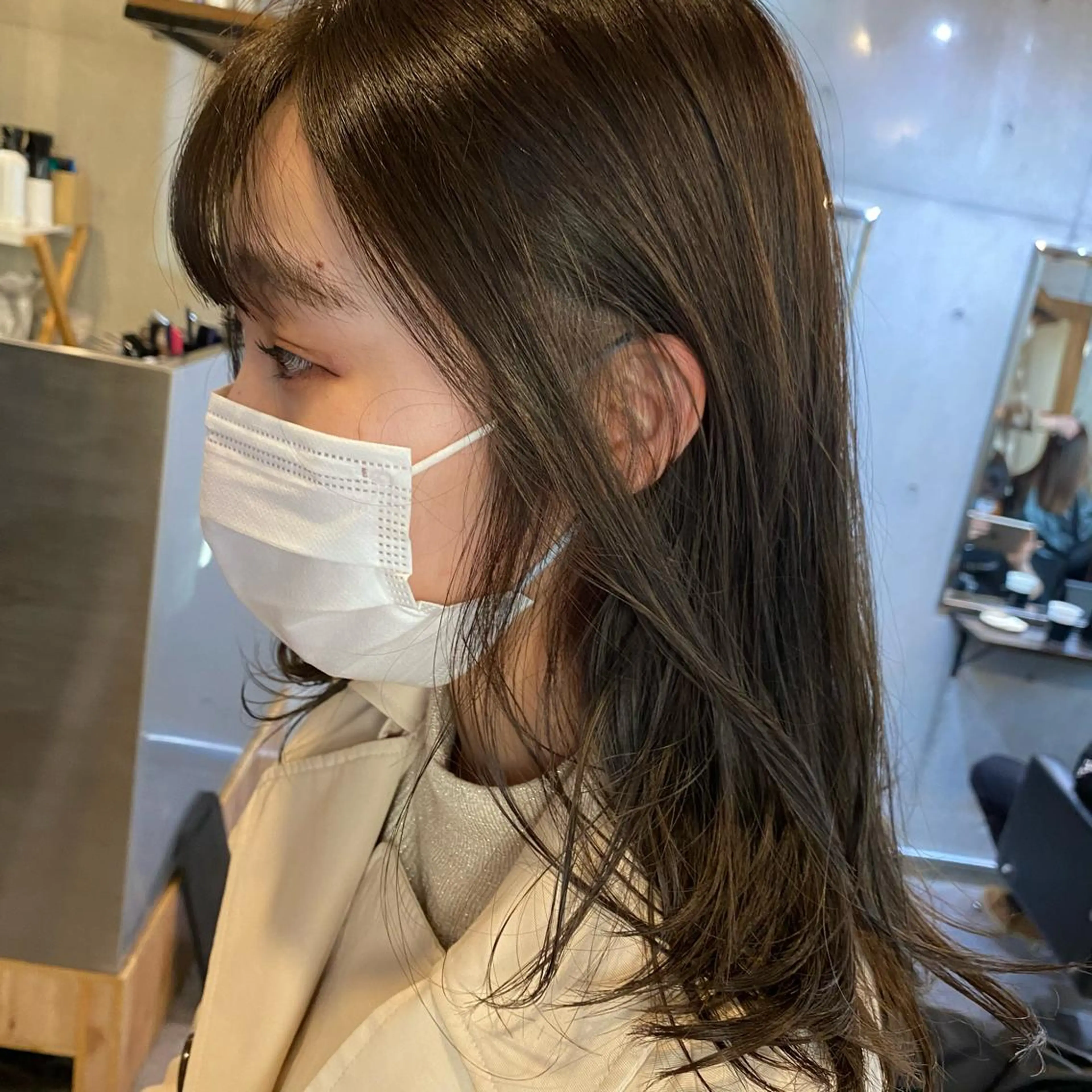 セミロング カラー 艶髪ブリーチ 永井竜也のヘアスタイル