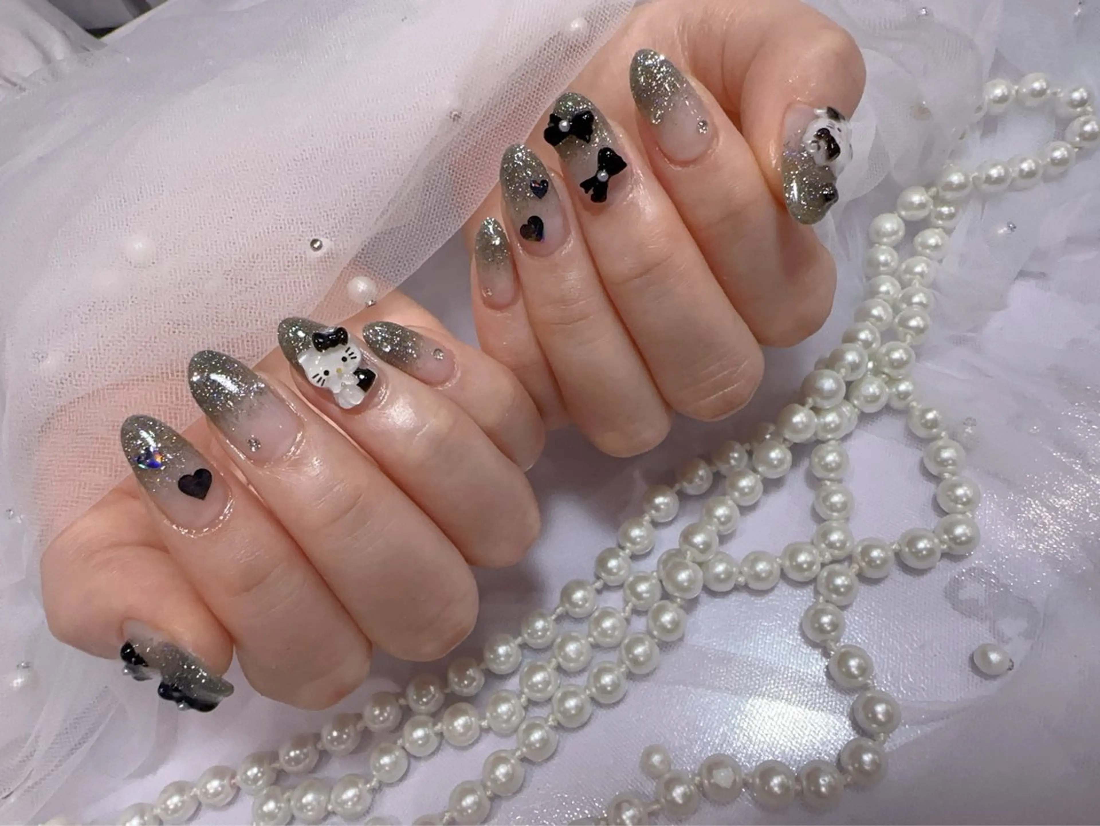 ネイル アートネイル フラッシュネイル フレンチネイル ジェルネイル ガラスフレンチ ハンドネイル You&Me Miyuのネイルデザイン