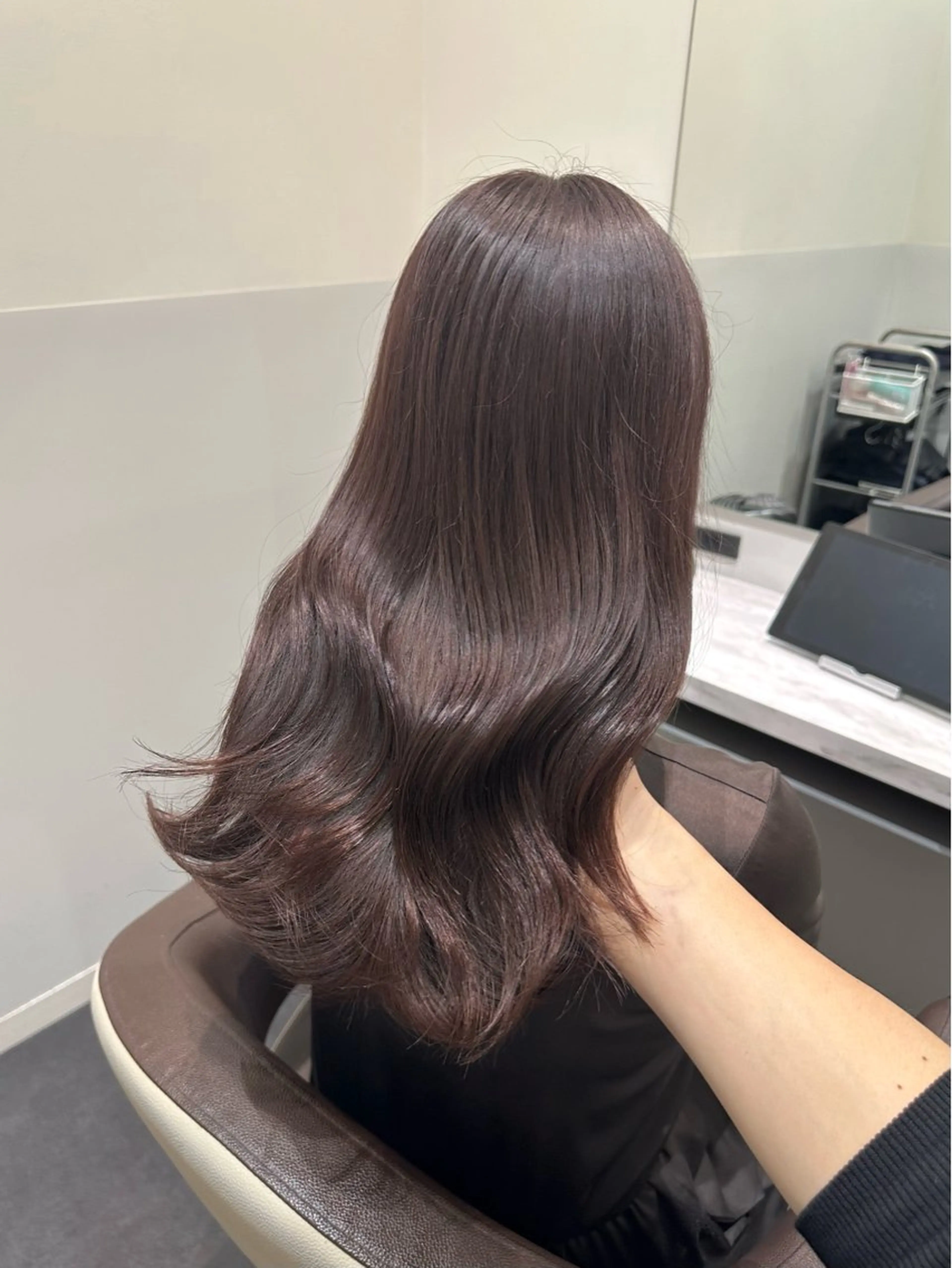 ミディアム カラー ブリーチ グレージュ ラベンダーカラー ラベンダーグレージュ ラベンダーグレー カット ヘアカラー トリートメント LUMO所属・矢野 晃平のヘアスタイル