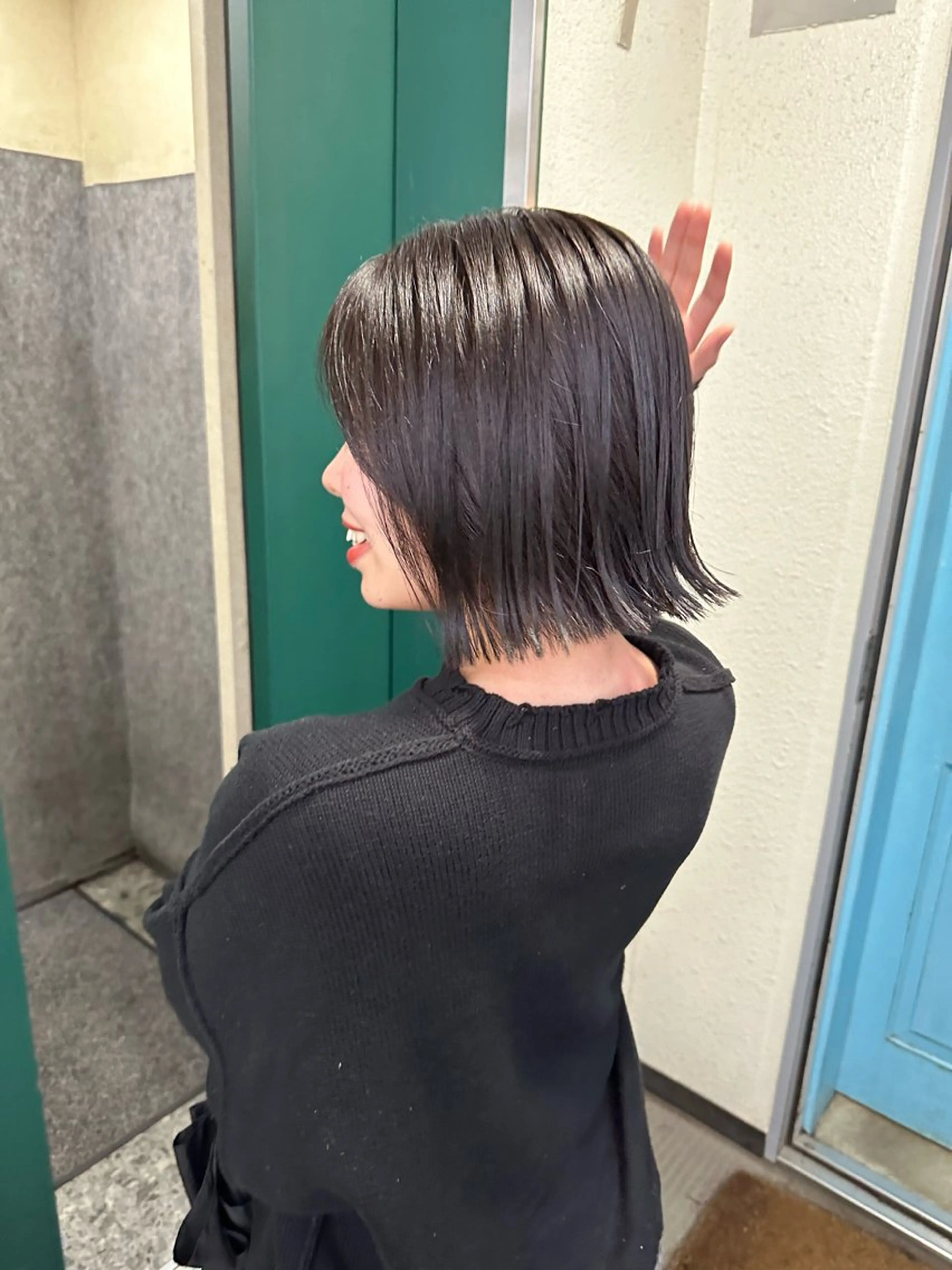 ミディアム レイヤーカット🫧／ ブリーチ✨TOWAのヘアスタイル