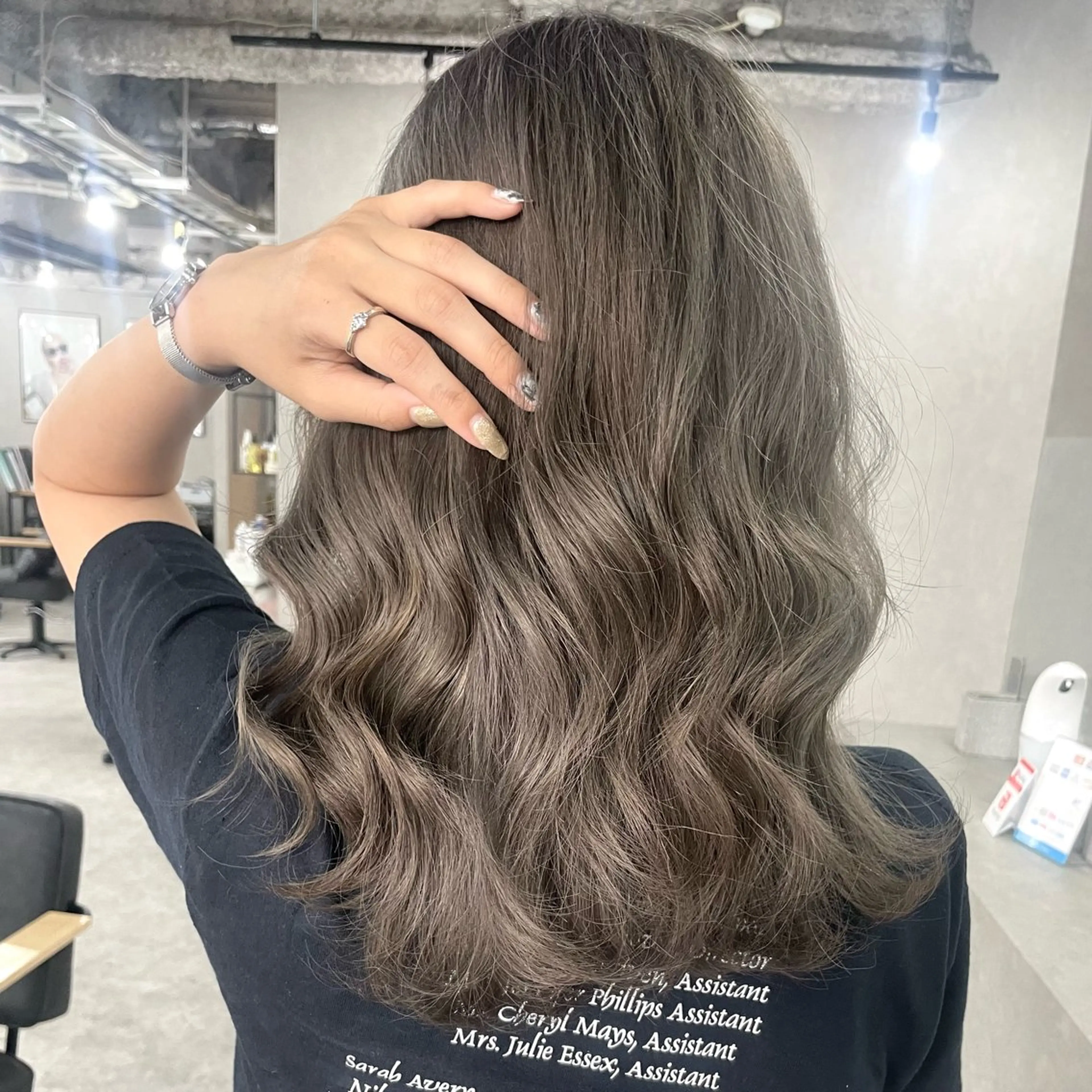 ミディアム AIKA 🦋のヘアスタイル
