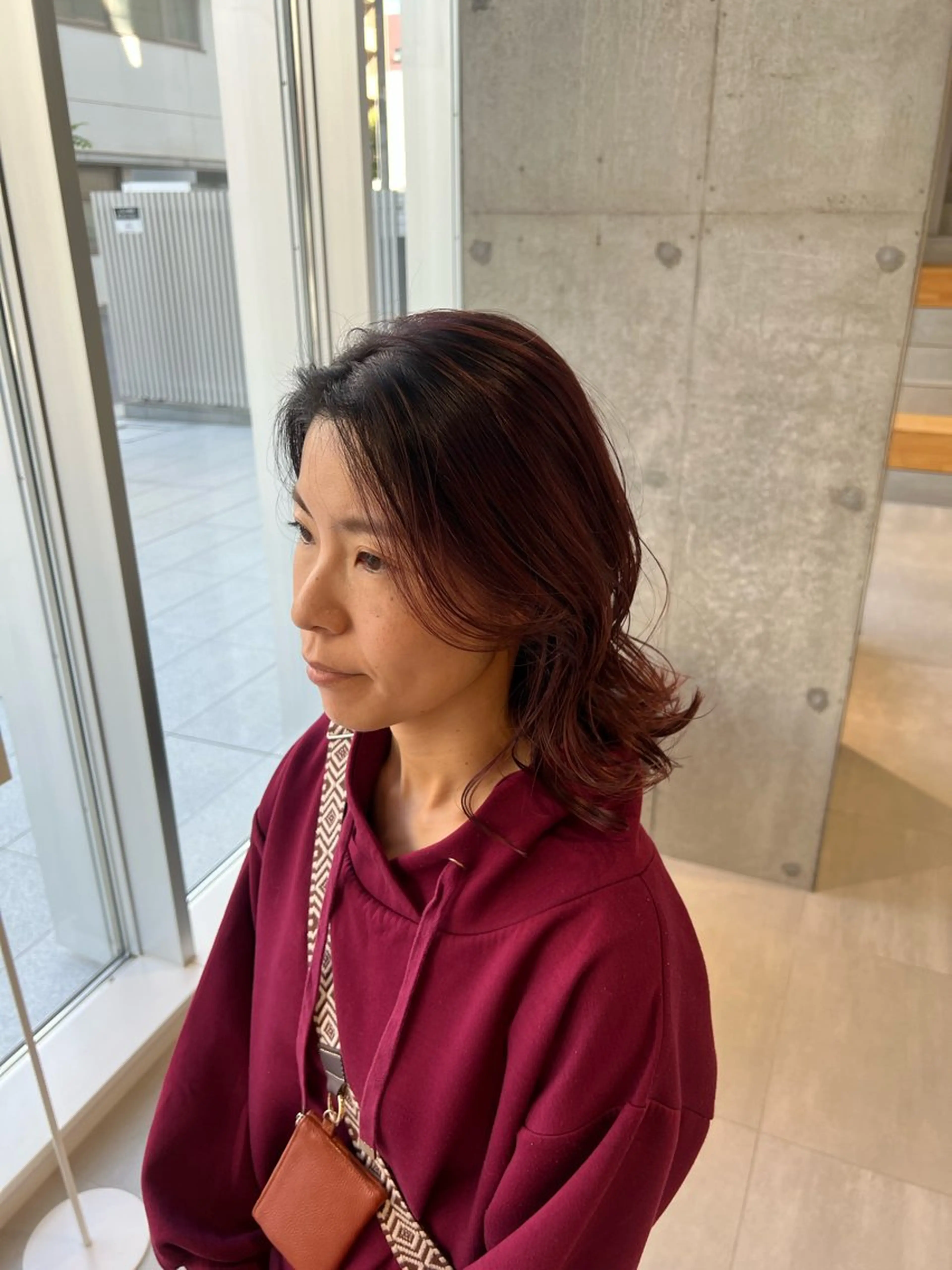 ミディアム カラー カット ヘアカラー トリートメント 当日予約OK レイヤーカット/艶髪のヘアスタイル