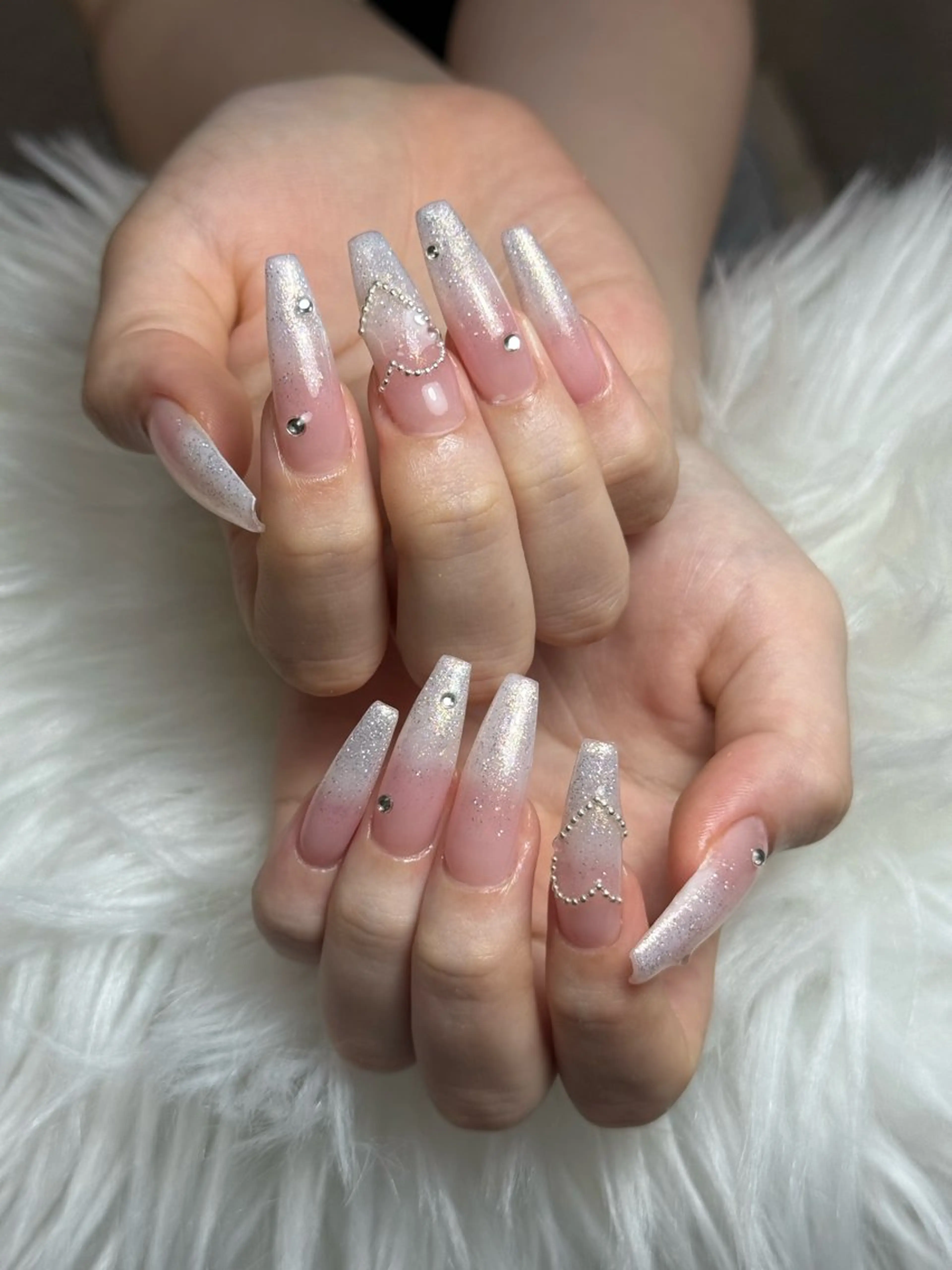 ネイル フレンチネイル ジェルネイル キラキラネイル 韓国ネイル レース Julli nail studio所属・Julli NailStudioのネイルデザイン
