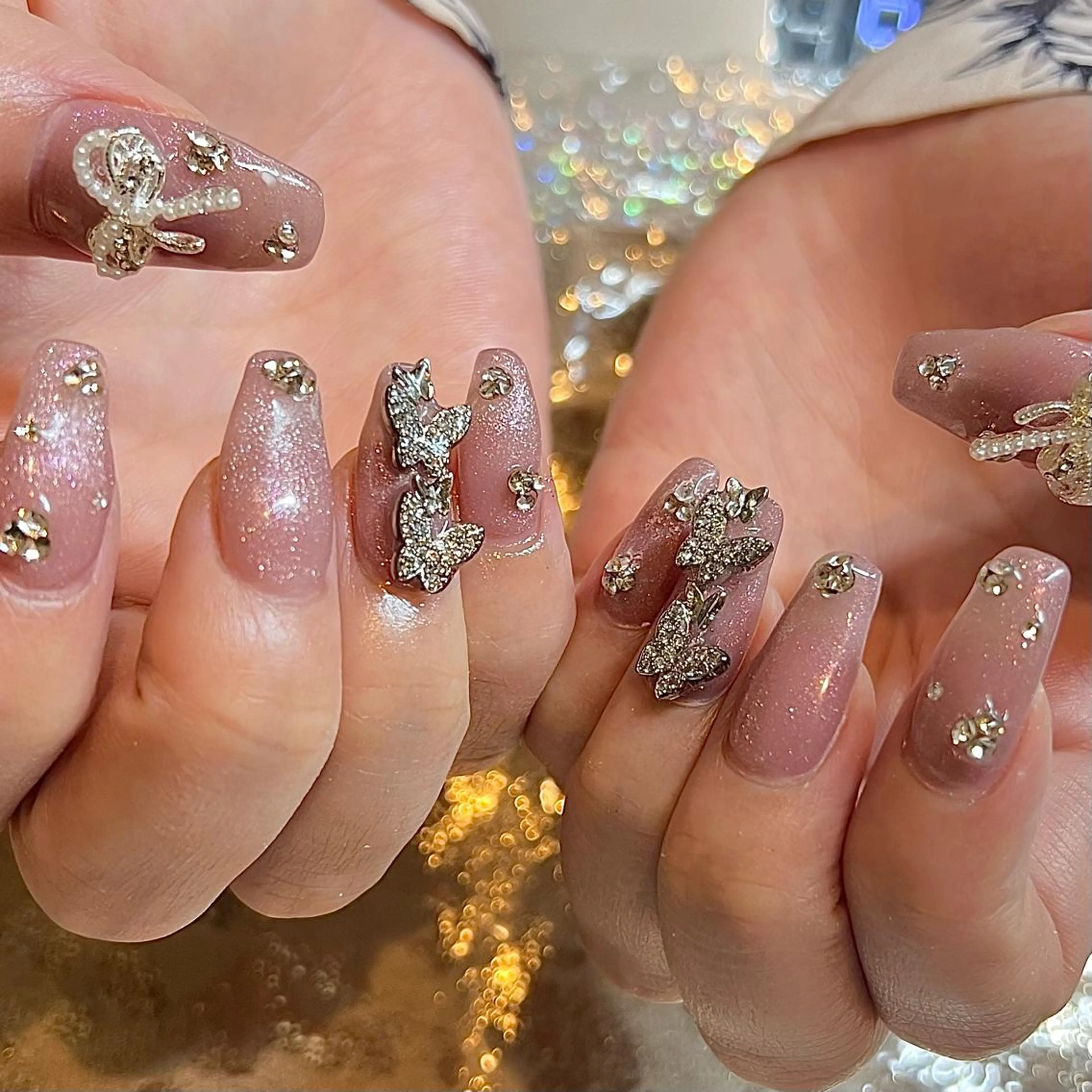 ミディアム ネイル マグネットネイル ハンドネイル H🌺 NAILのネイルデザイン