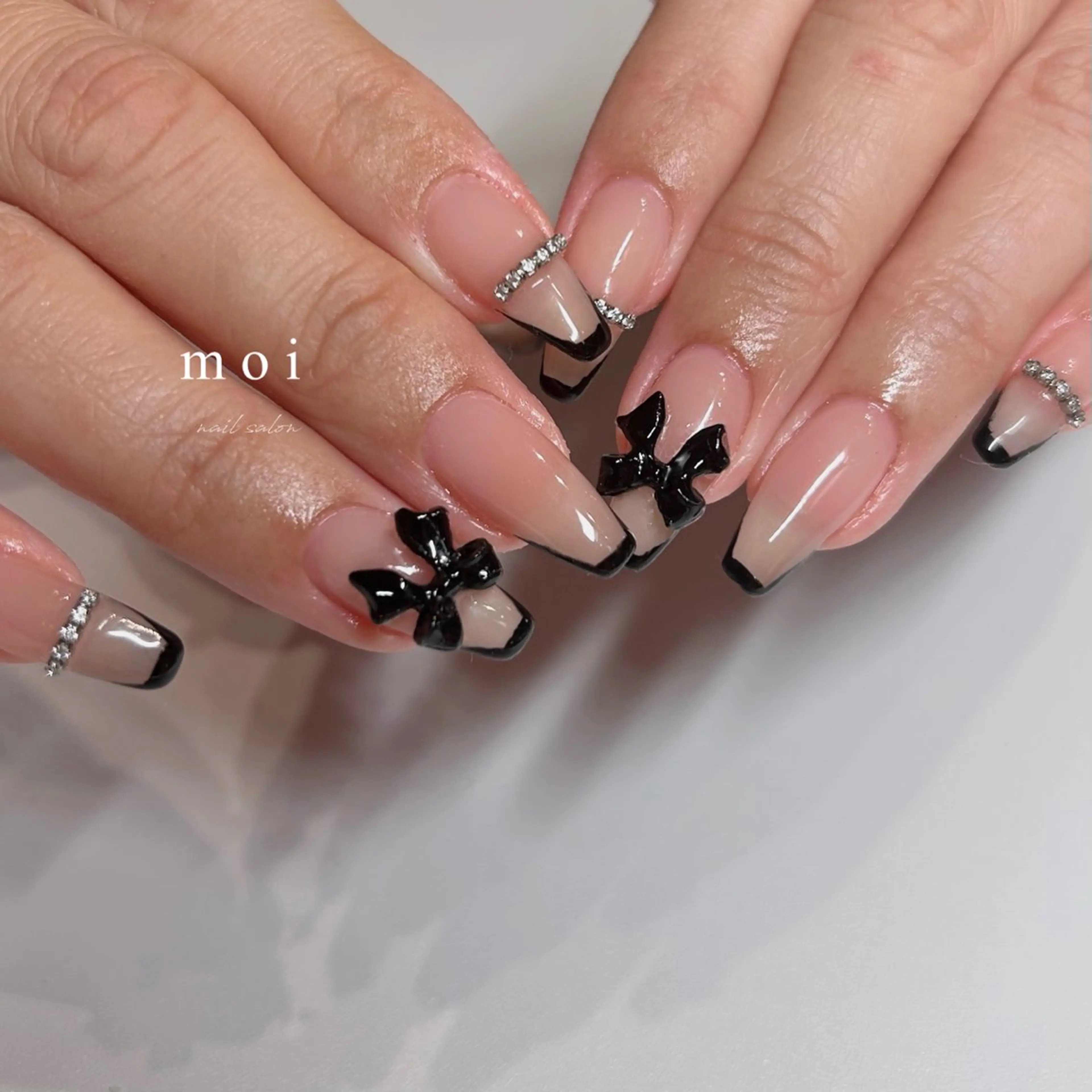 ネイル ジェルネイル リボン nail salon moiのネイルデザイン
