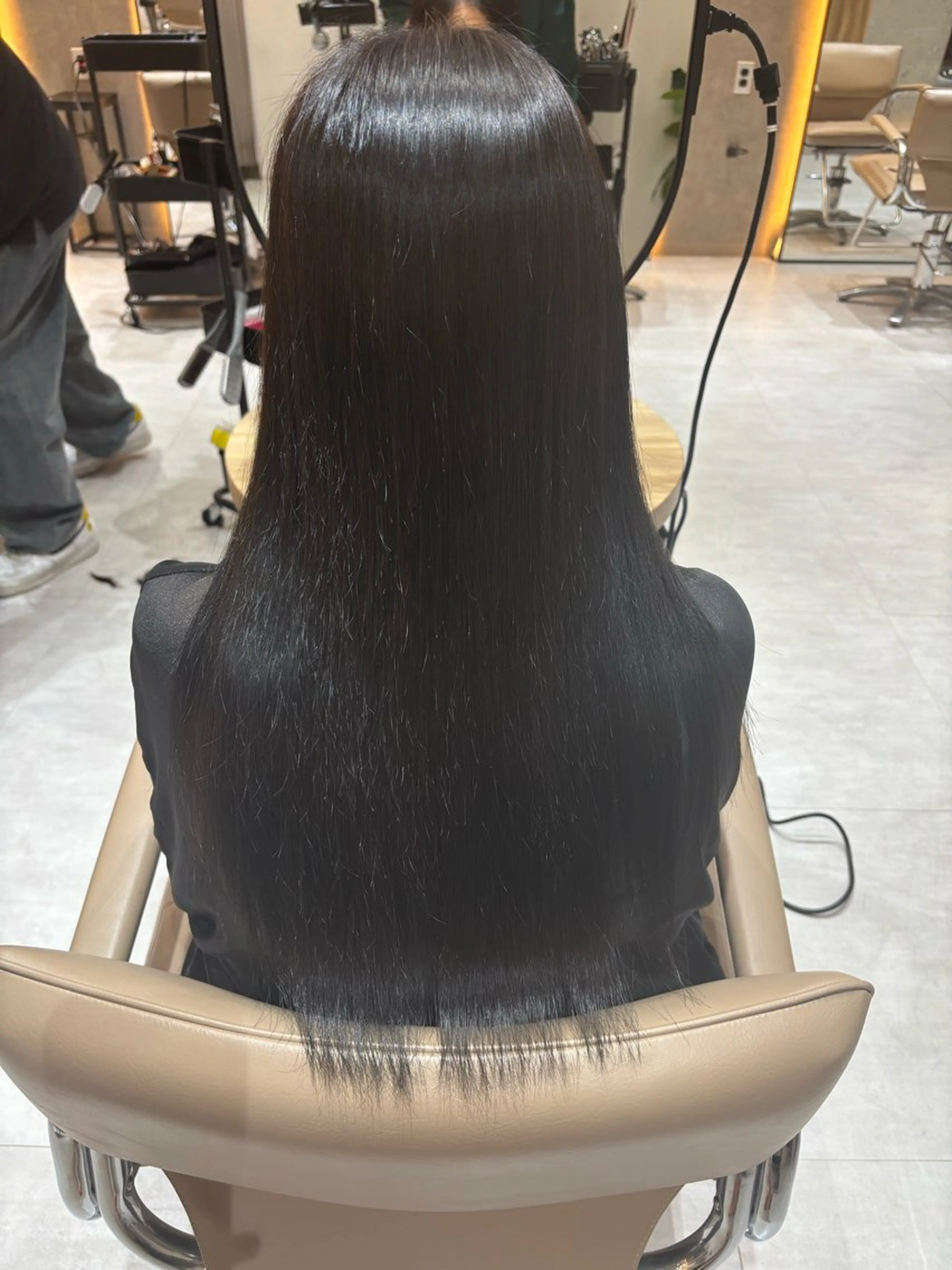 ロング カラー 髪質改善 トリートメント 酸熱トリートメント 京都駅/透明感カラー /髪質改善/岩崎拓郎のヘアスタイル