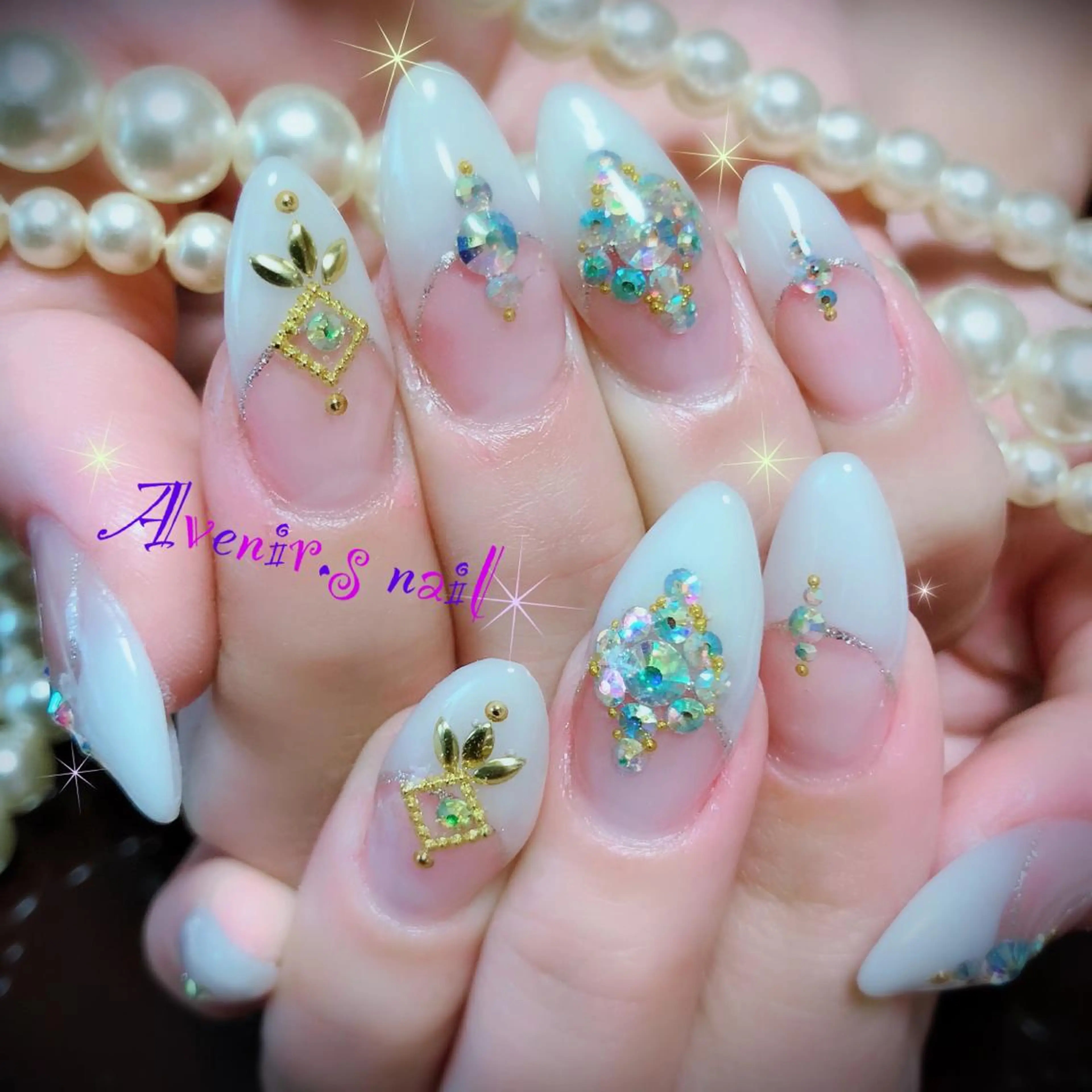 ネイル ゴージャス Home Salon Avenir.のネイルデザイン