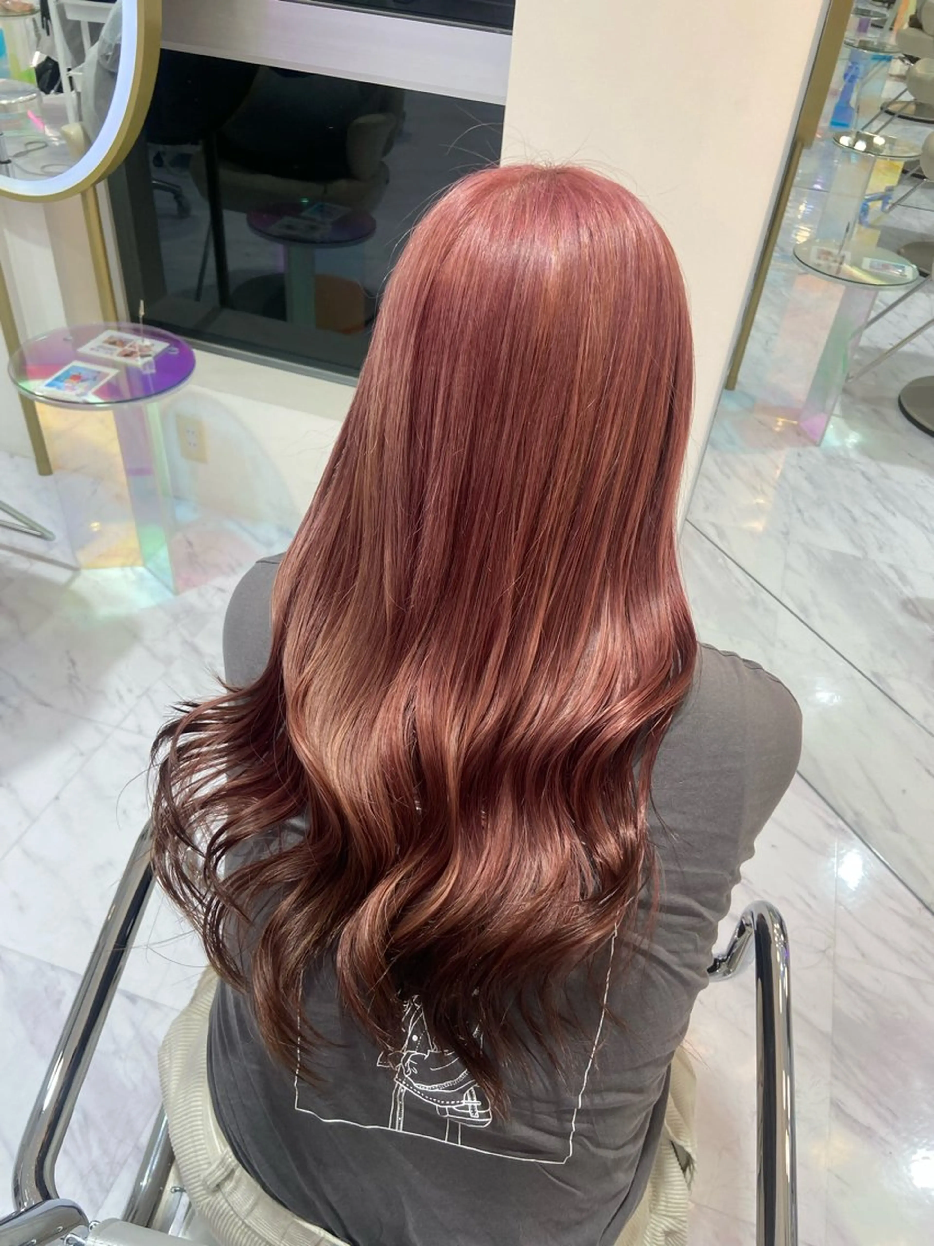 ロング カラー ベージュカラー ブリーチ ハイトーンカラー ピンクカラー ピンクベージュ カット ヘアカラー トリートメント 名駅/ハイトーン /Y2k/YUNAのヘアスタイル