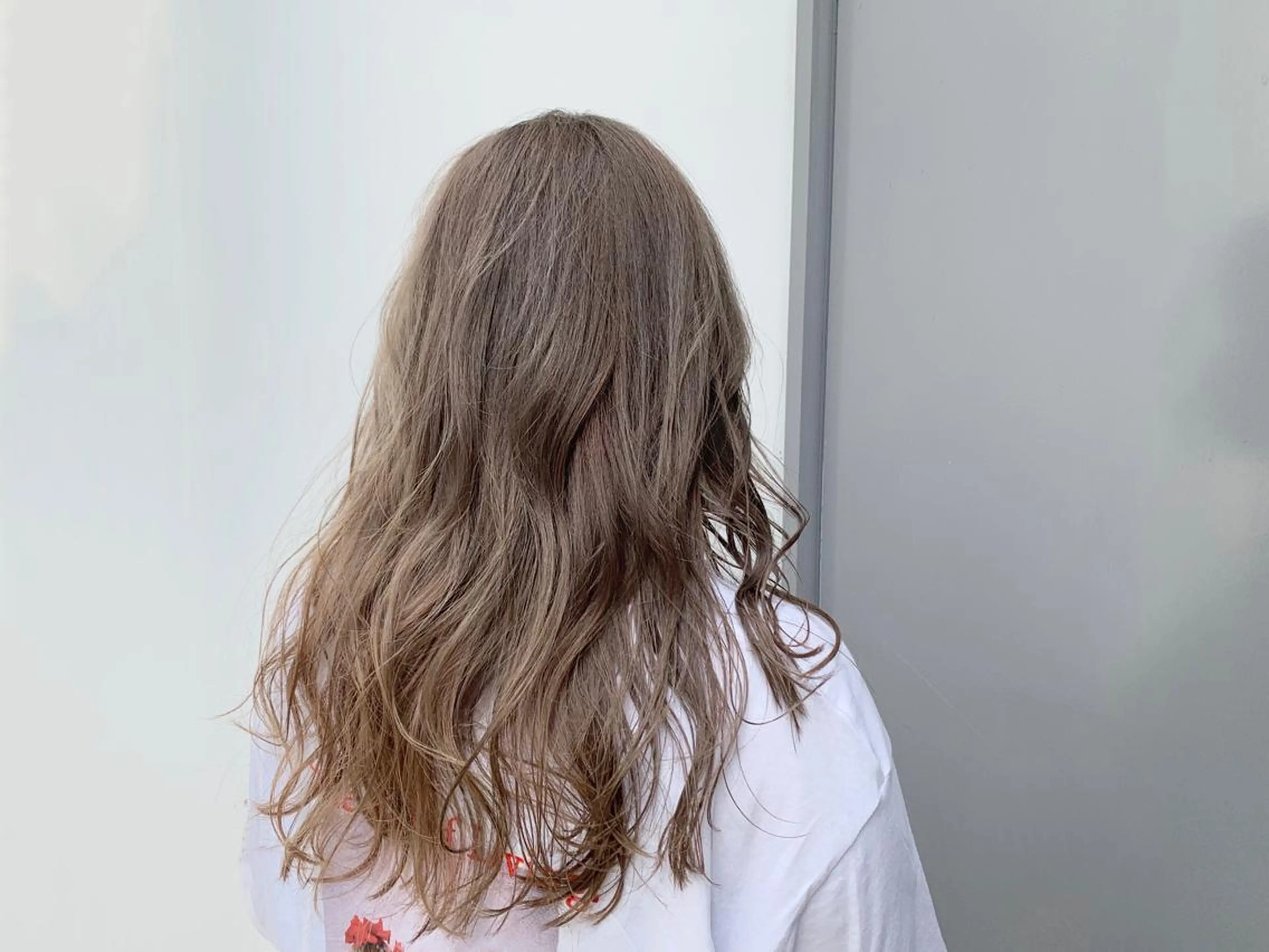 ロング カラー カット ヘアカラー トリートメント FRAME＋spa&hair roomなんば駅前店所属・🦋タナカ ヒナ🦋 ブリーチなしカラーのヘアスタイル