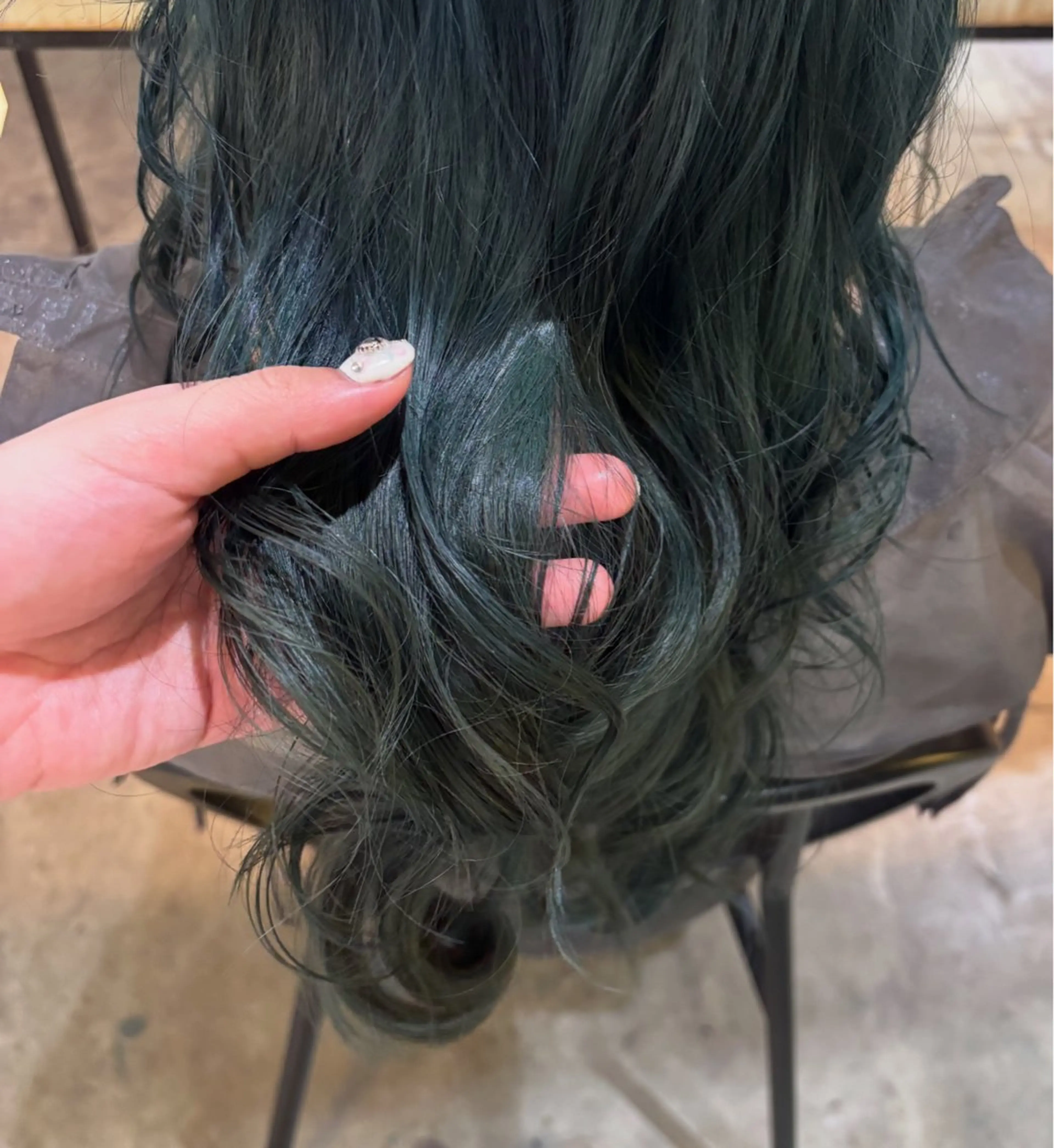 ロング カラー シンドウ チサのヘアスタイル