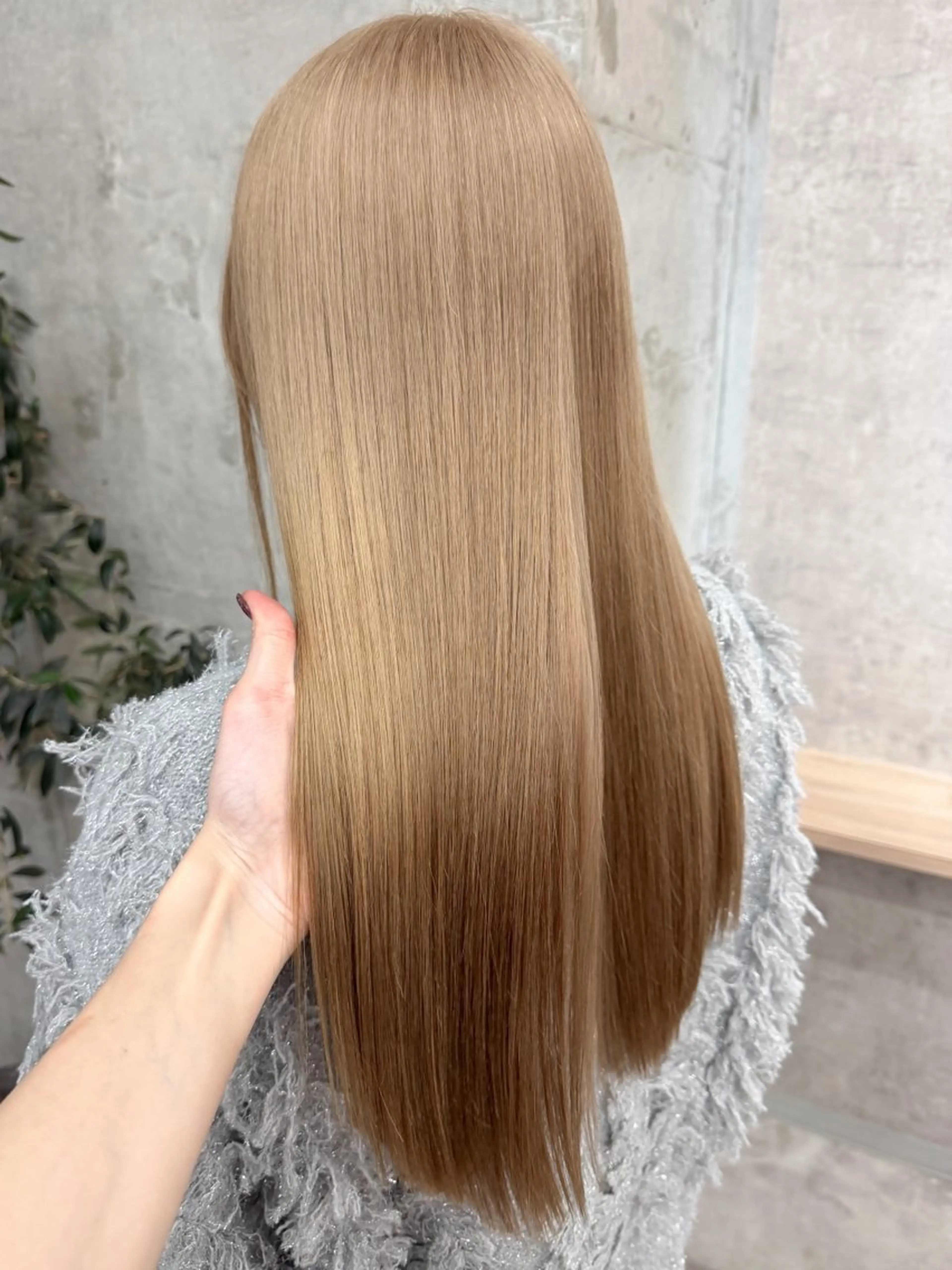 セミロング カラー ベージュカラー ブリーチ ブラウンカラー ミルクティーブラウン ミルクティーベージュ ヘアカラー ブリーチ/ベージュ 💕/momoaのヘアスタイル