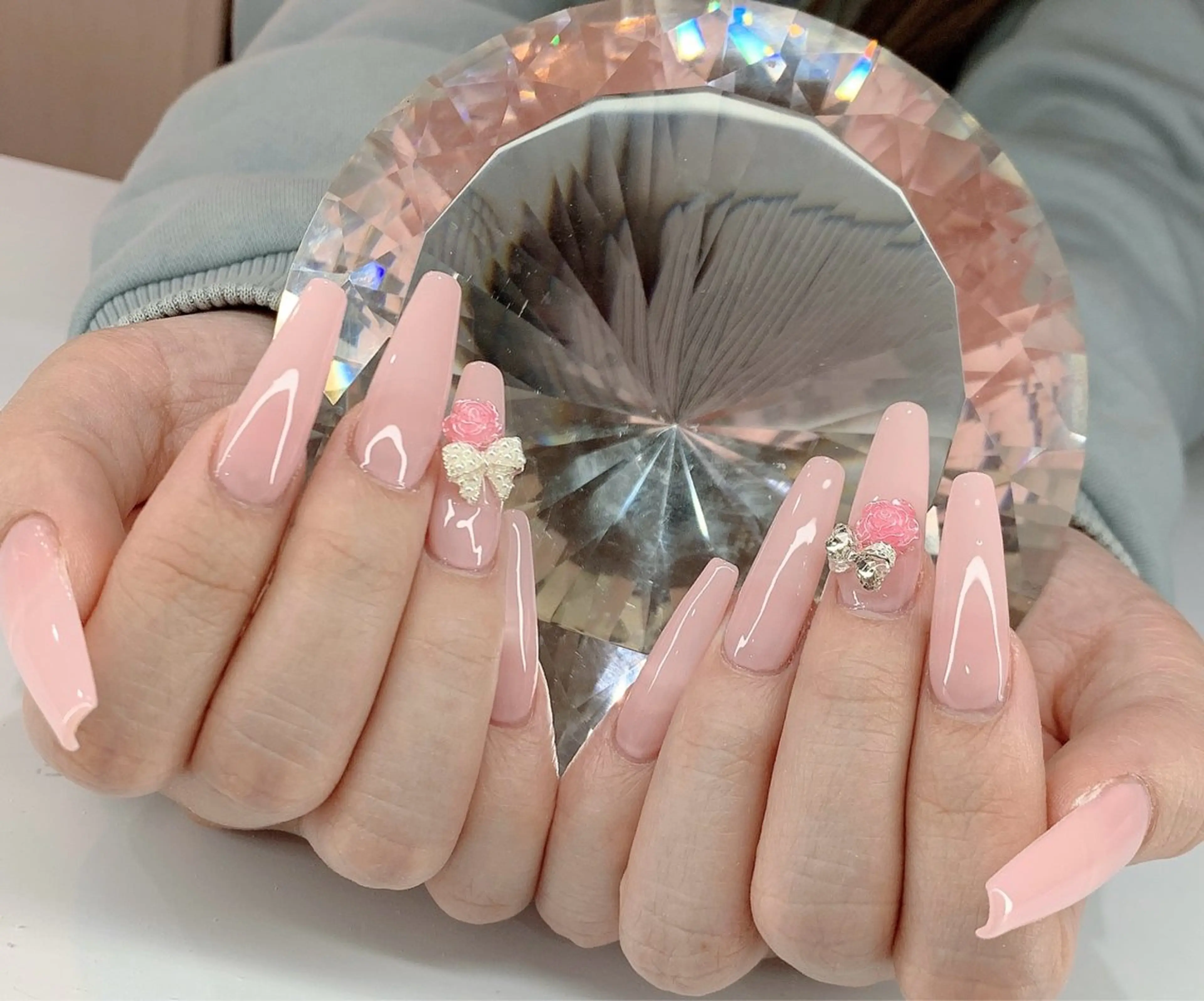 ネイル ハンドネイル LoaChaton kaeのネイルデザイン