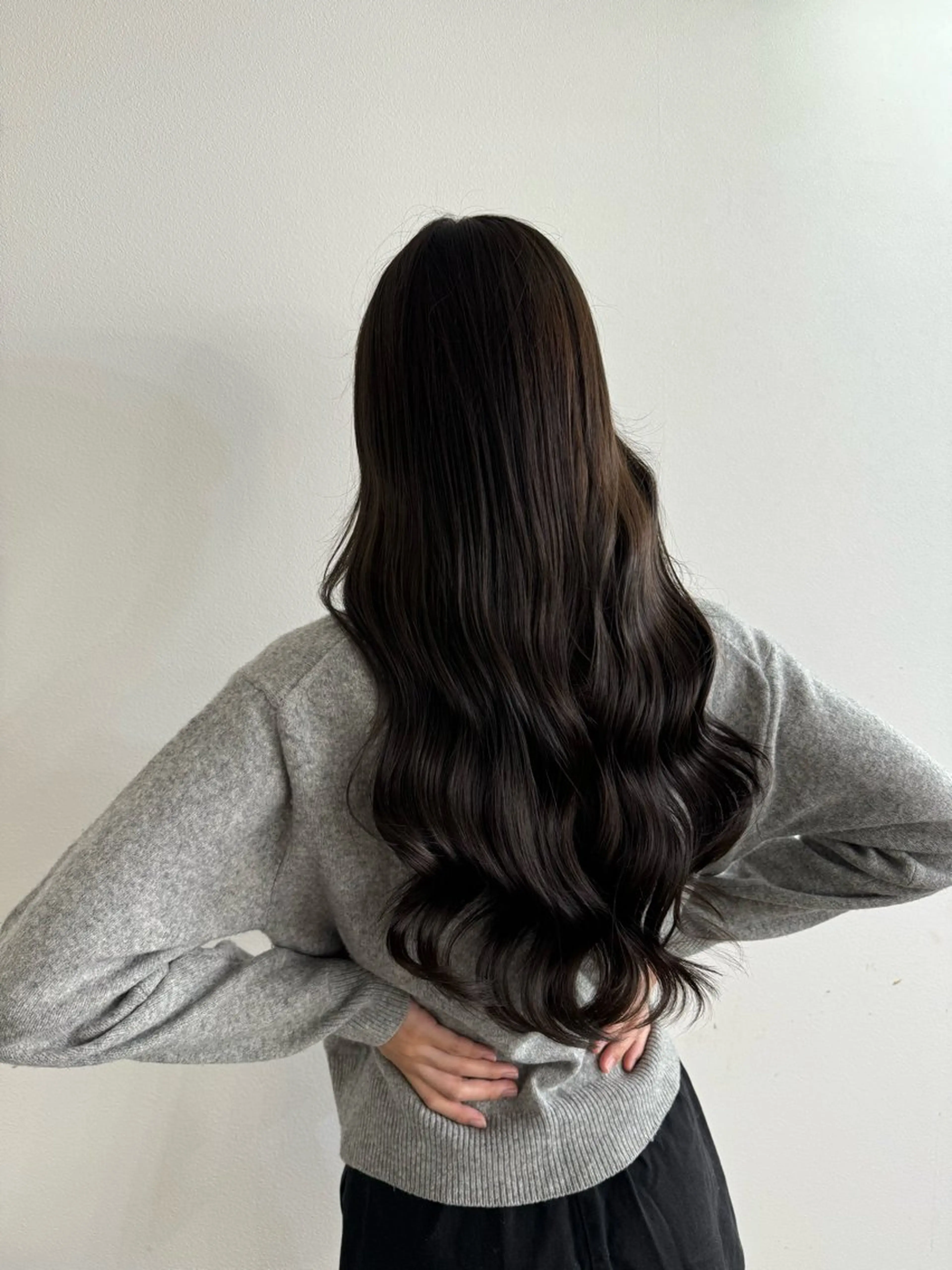 ロング ボブ くびれヘア 髪質改善 韓国風ヘア レイヤーカット 【ioe岡本】🐶 向井歩のヘアスタイル