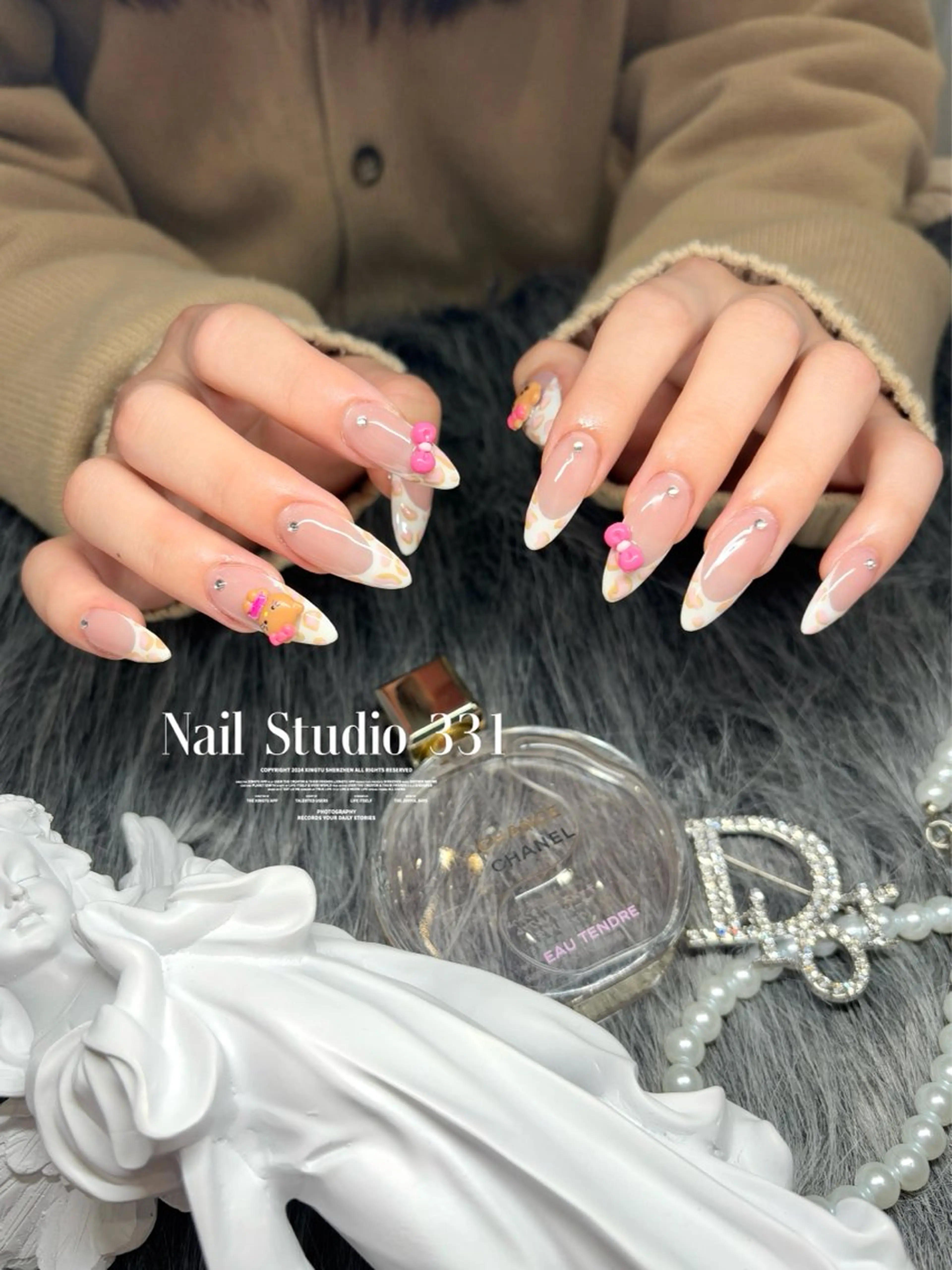 ネイル ロングネイル ワンホンネイル ハンドネイル Nail Studio 331のネイルデザイン