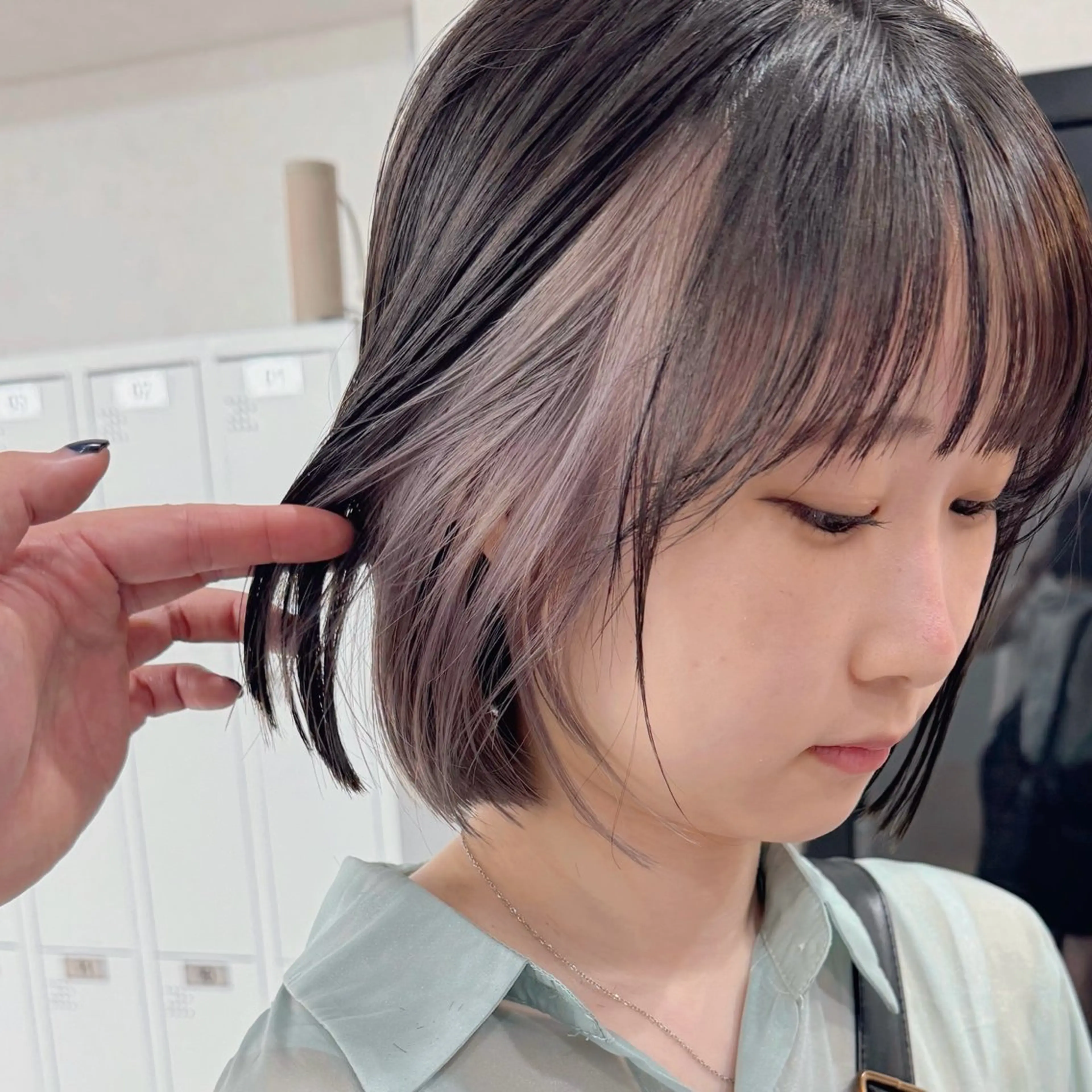 ミディアム ハイトーンイヤリング カラー清水隆央のヘアスタイル