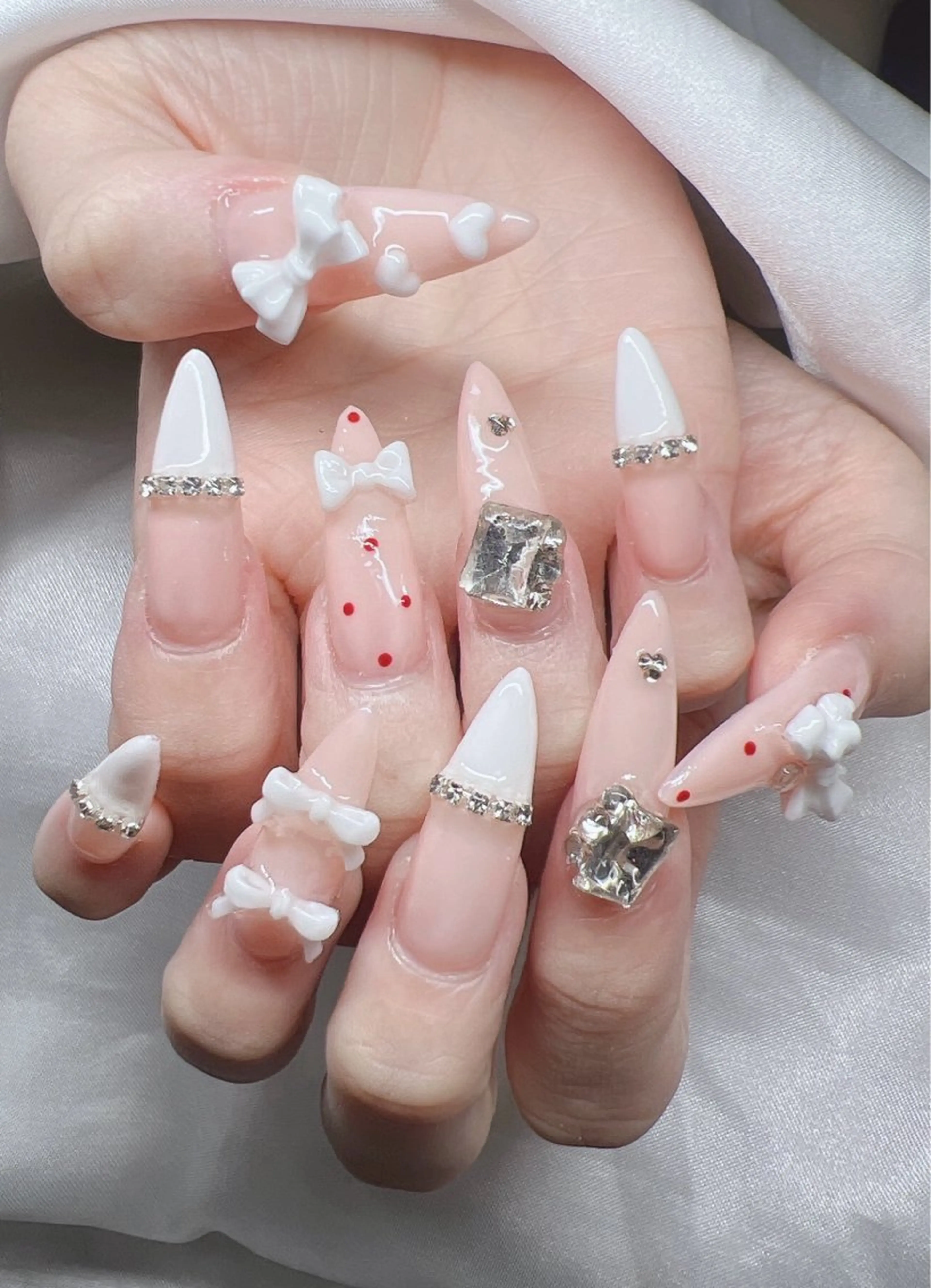 ネイル 長さ出し グラデーション キラキラネイル マグネットネイル ニュアンスネイル Lee Nails チップ長さだし専門店のネイルデザイン