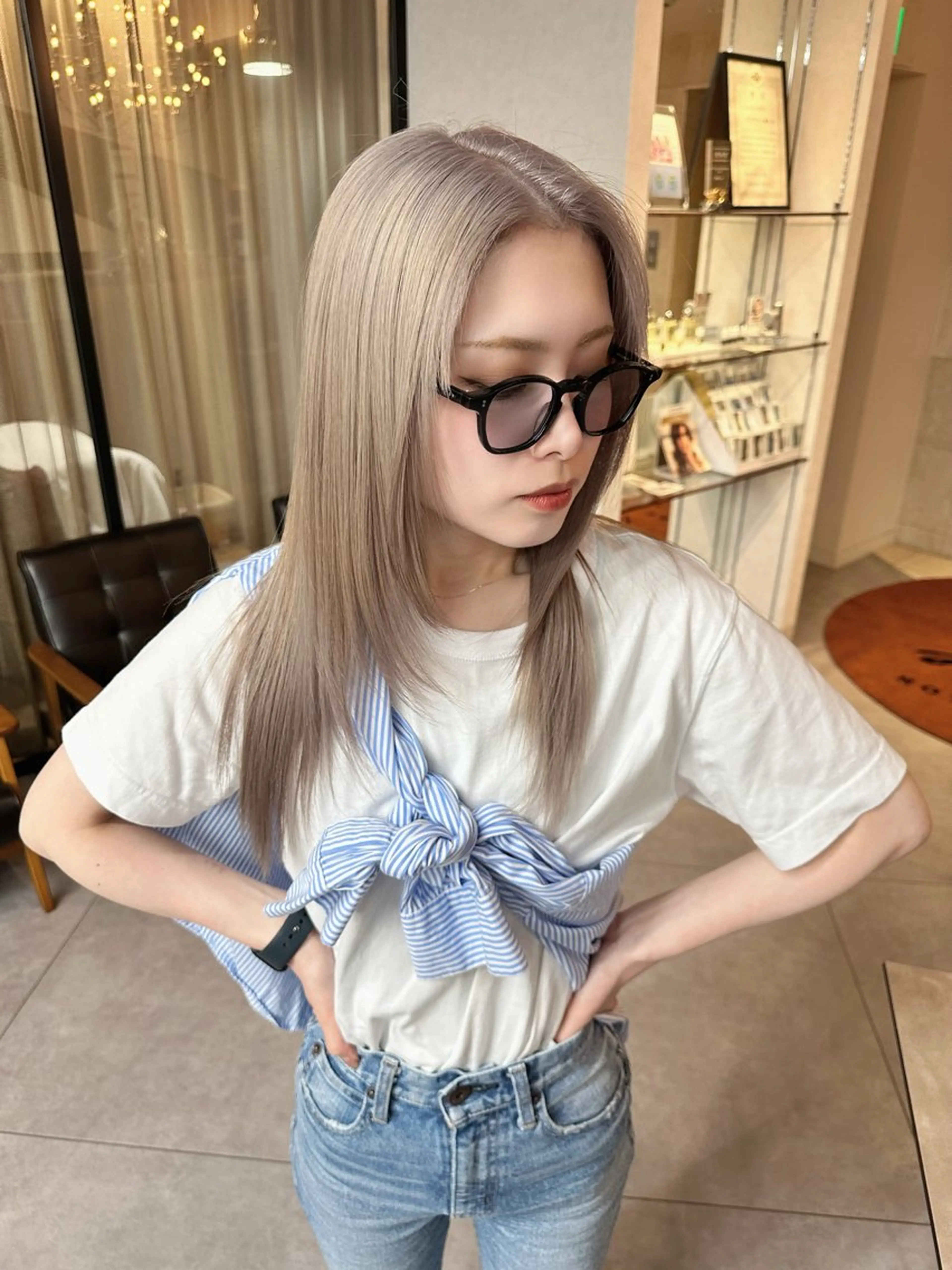 ロング カラー ウルフとハイトーン みっちー✂️のヘアスタイル