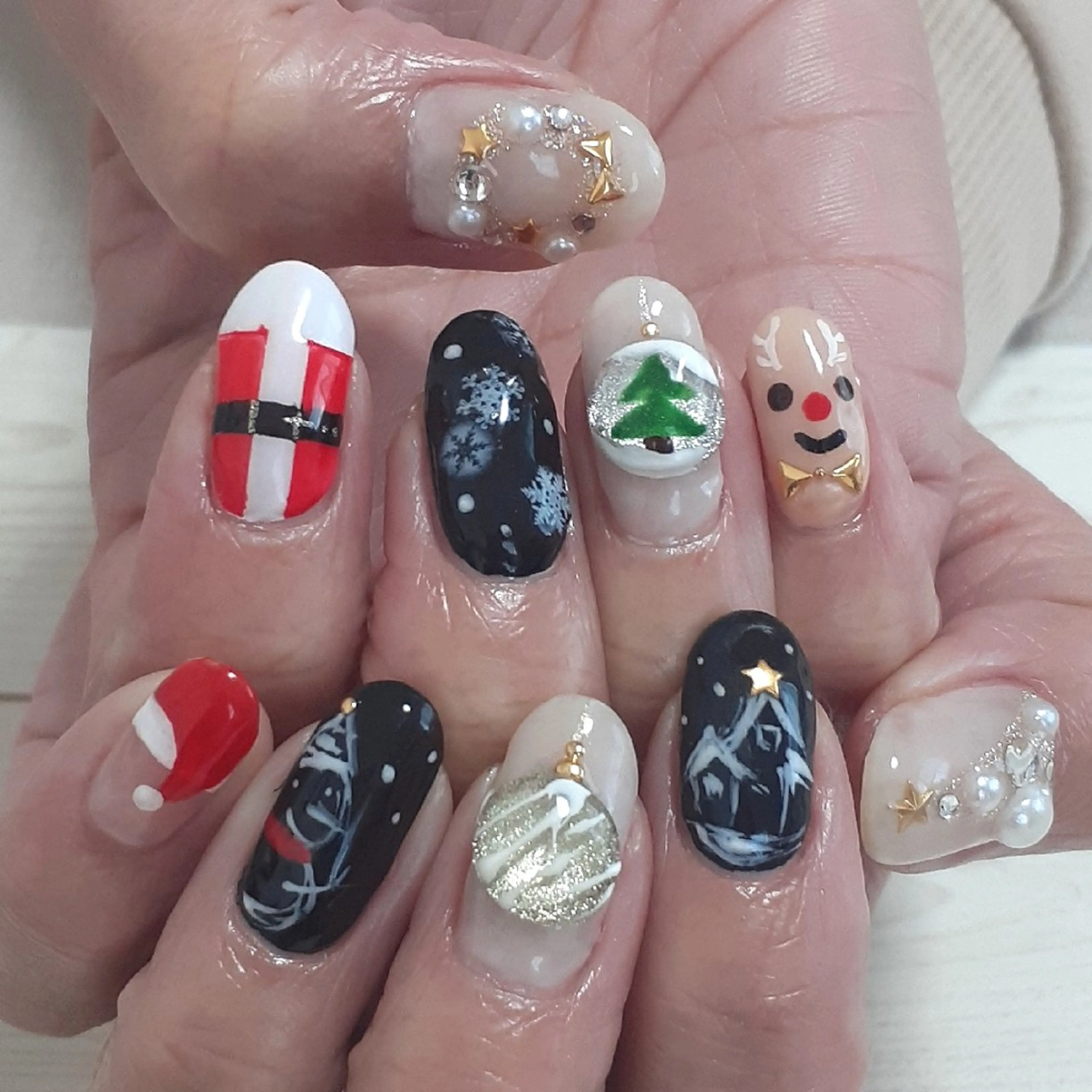 ネイル 冬ネイル クリスマス ハンドネイル 池元 真由美のネイルデザイン